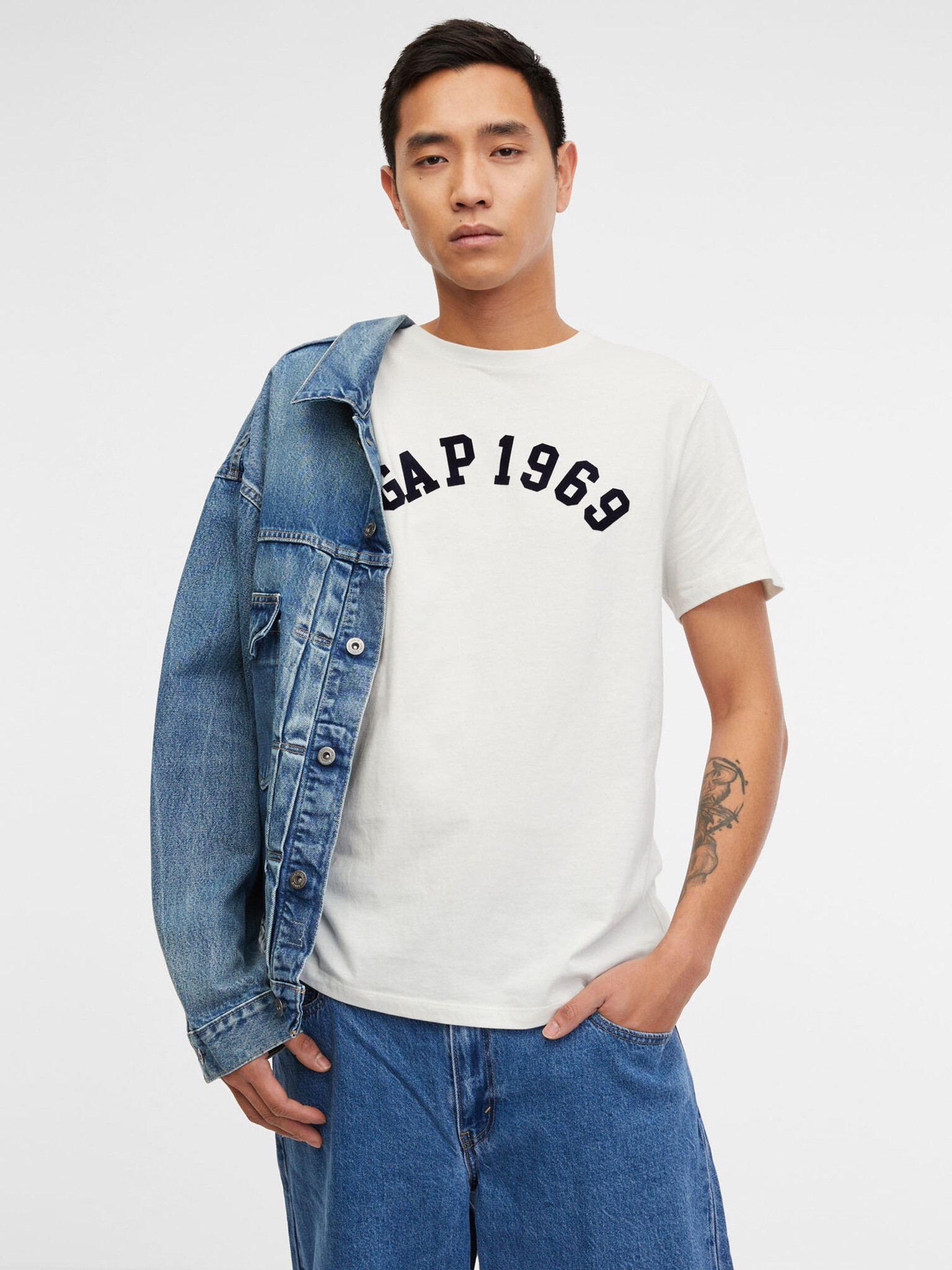 GAP 1969 T-shirt Byal - Pepit.bg