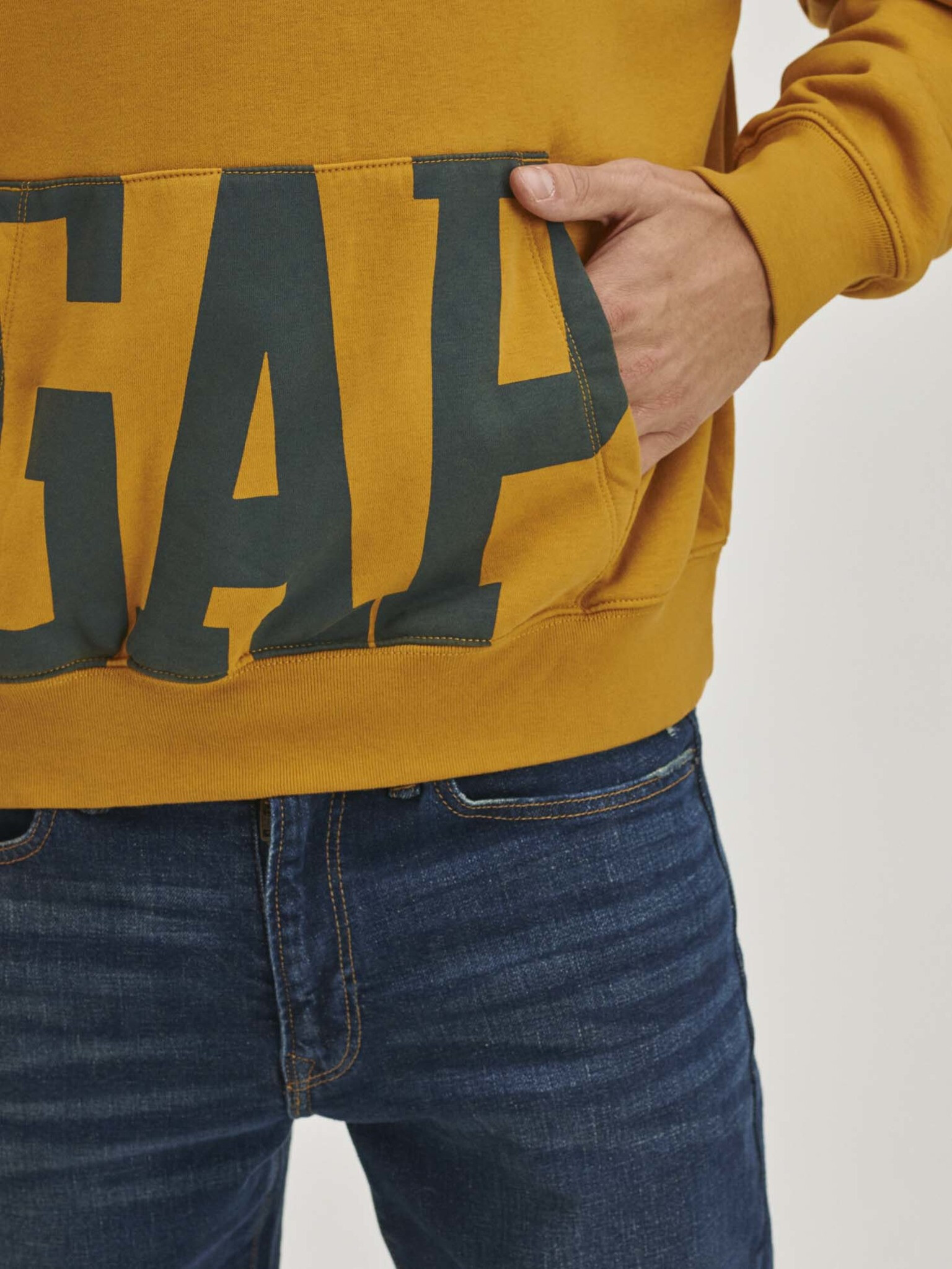 GAP Logo Sweatshirt Zhalt - Pepit.bg