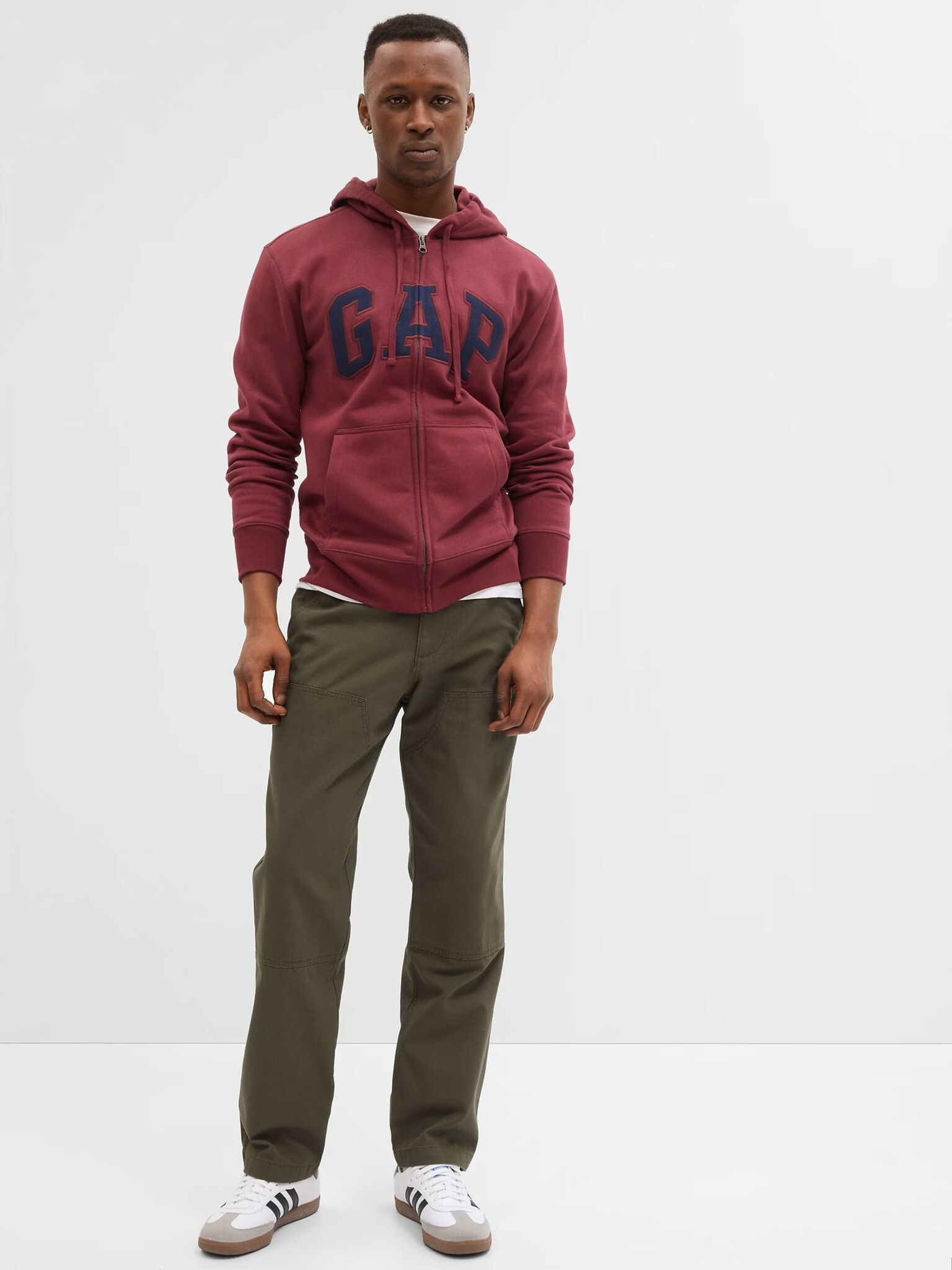 GAP Sweatshirt Cherven - Pepit.bg