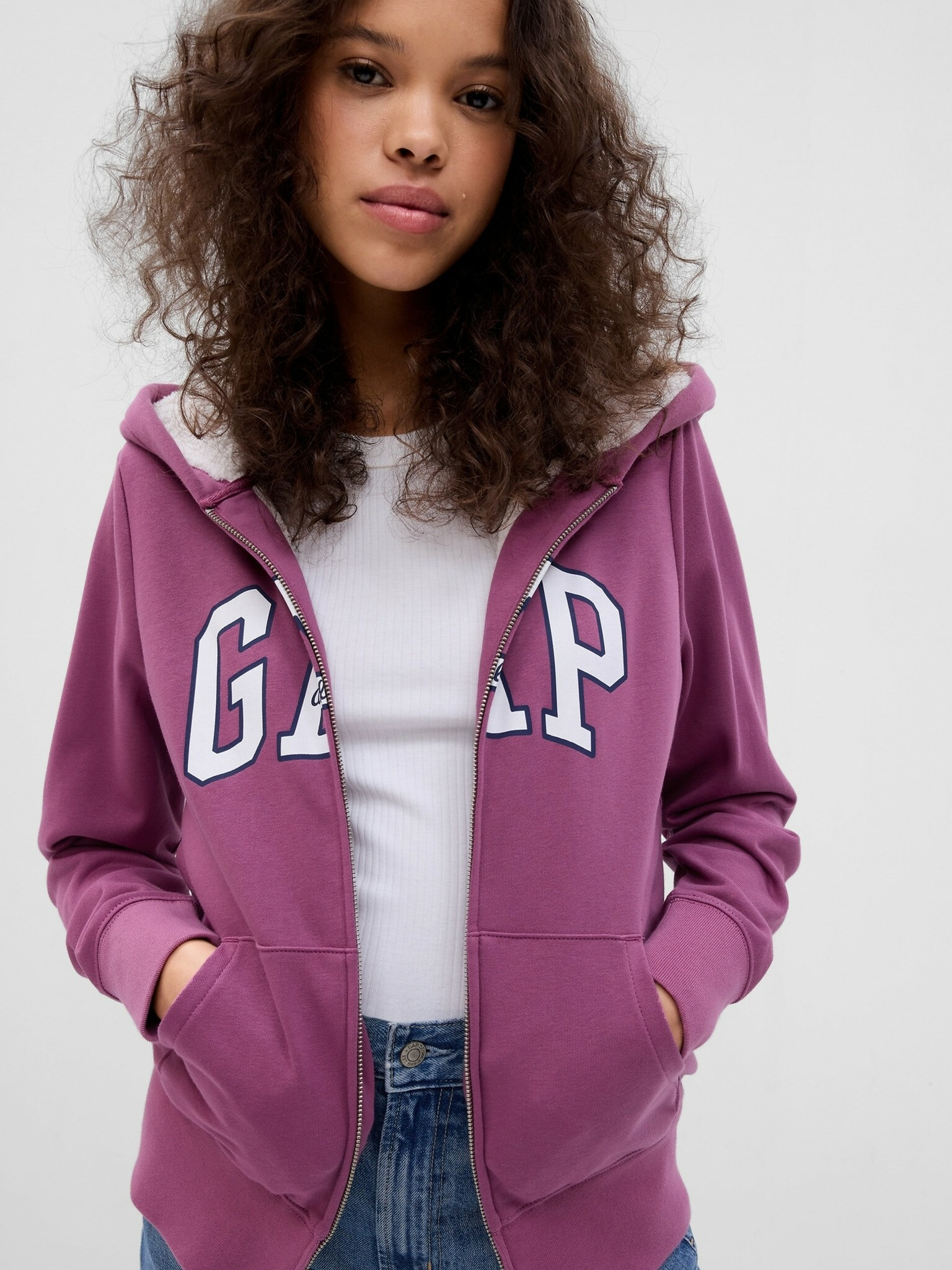 GAP Sweatshirt Lilav - Pepit.bg