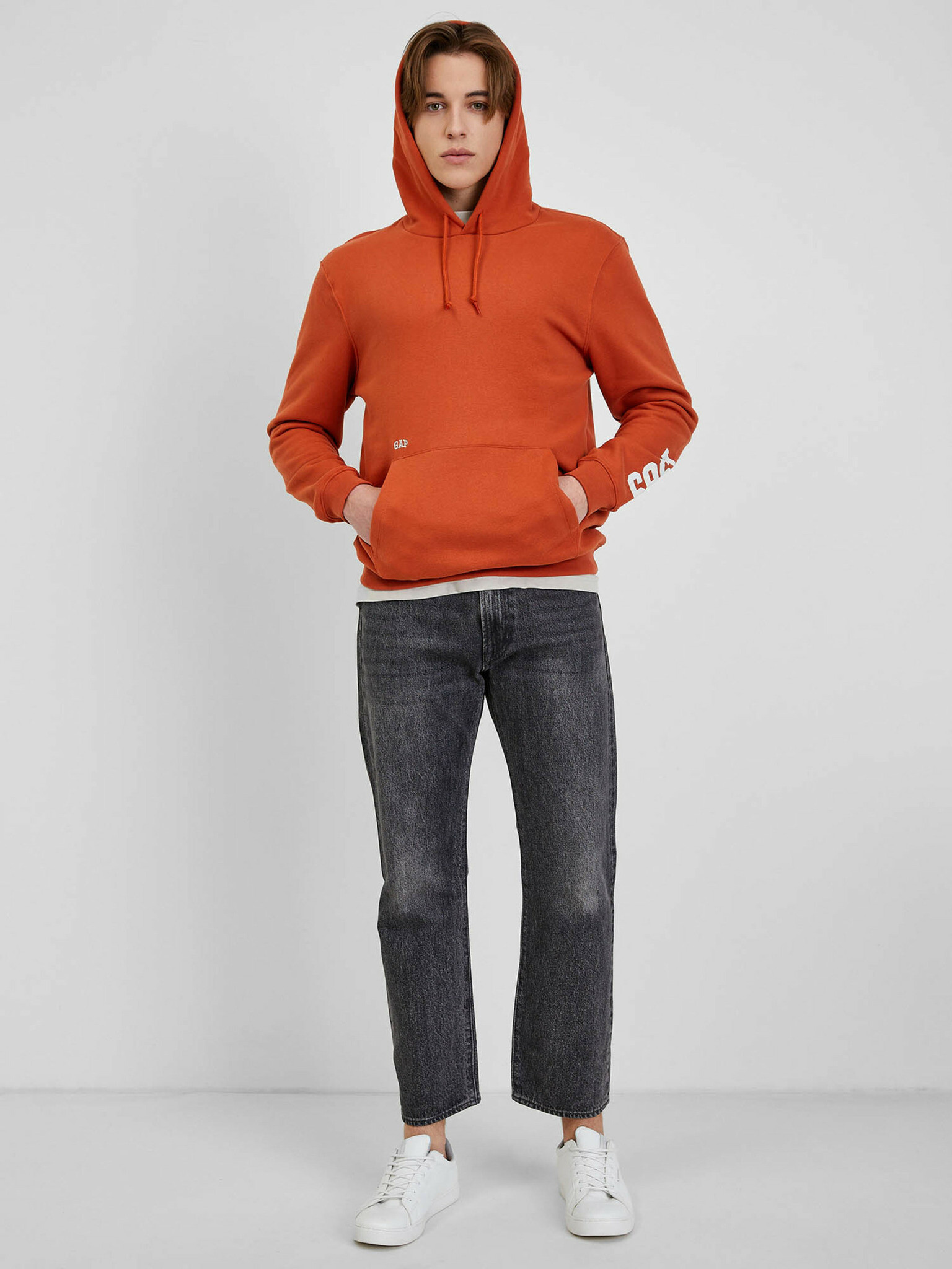 GAP Sweatshirt Oranzhev - Pepit.bg