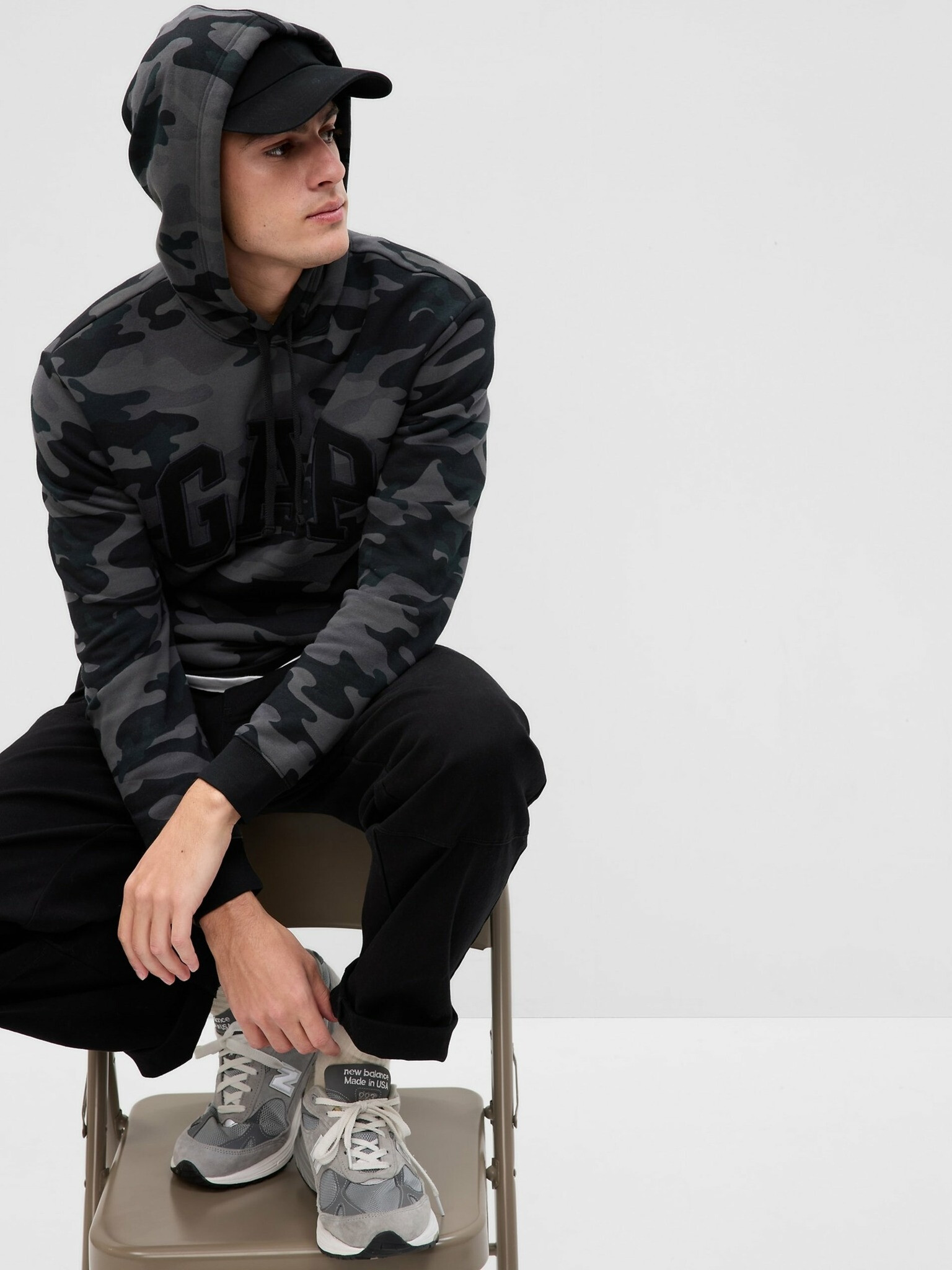 GAP Sweatshirt Siv - Pepit.bg