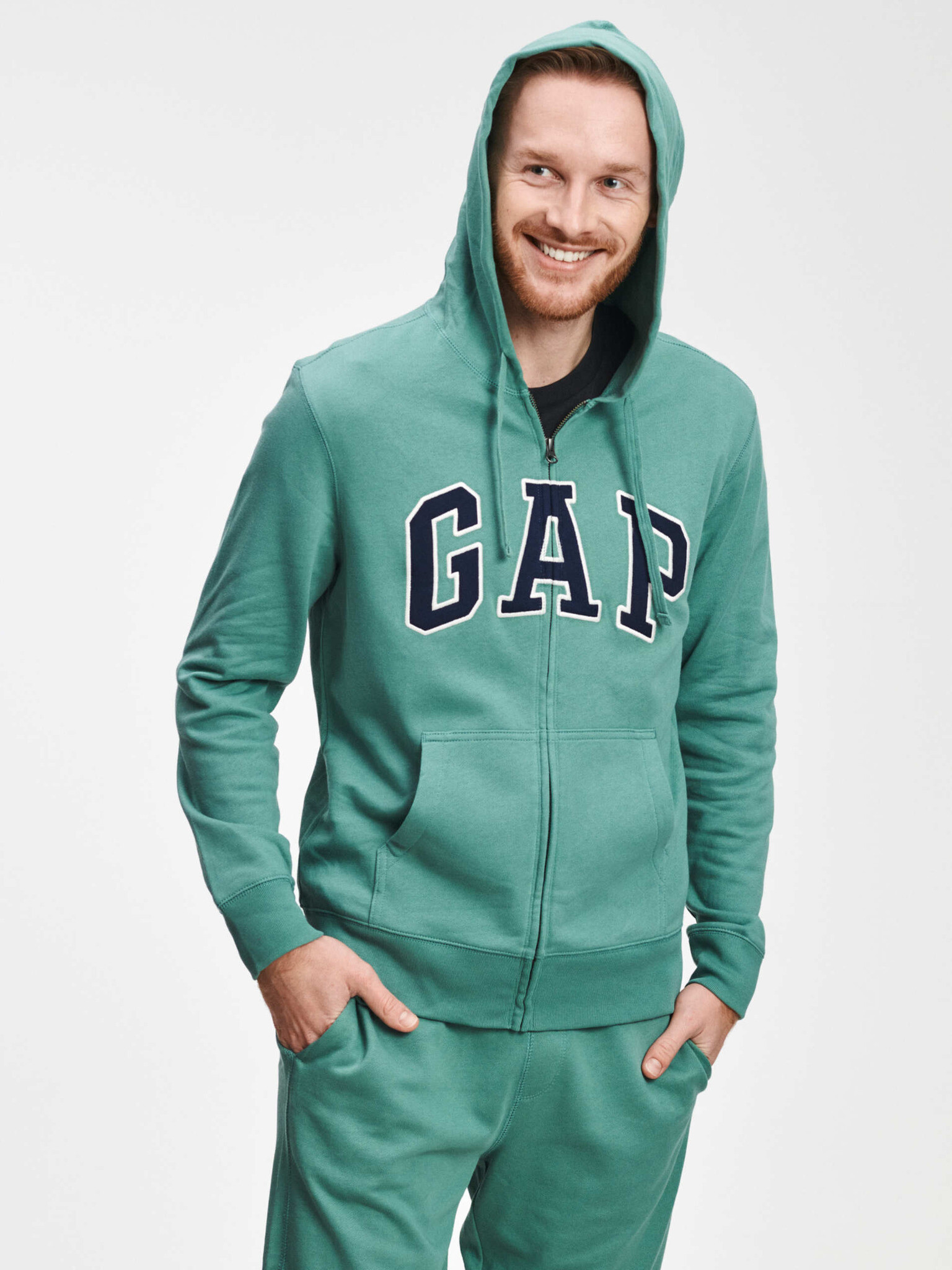 GAP Sweatshirt Zelen - Pepit.bg