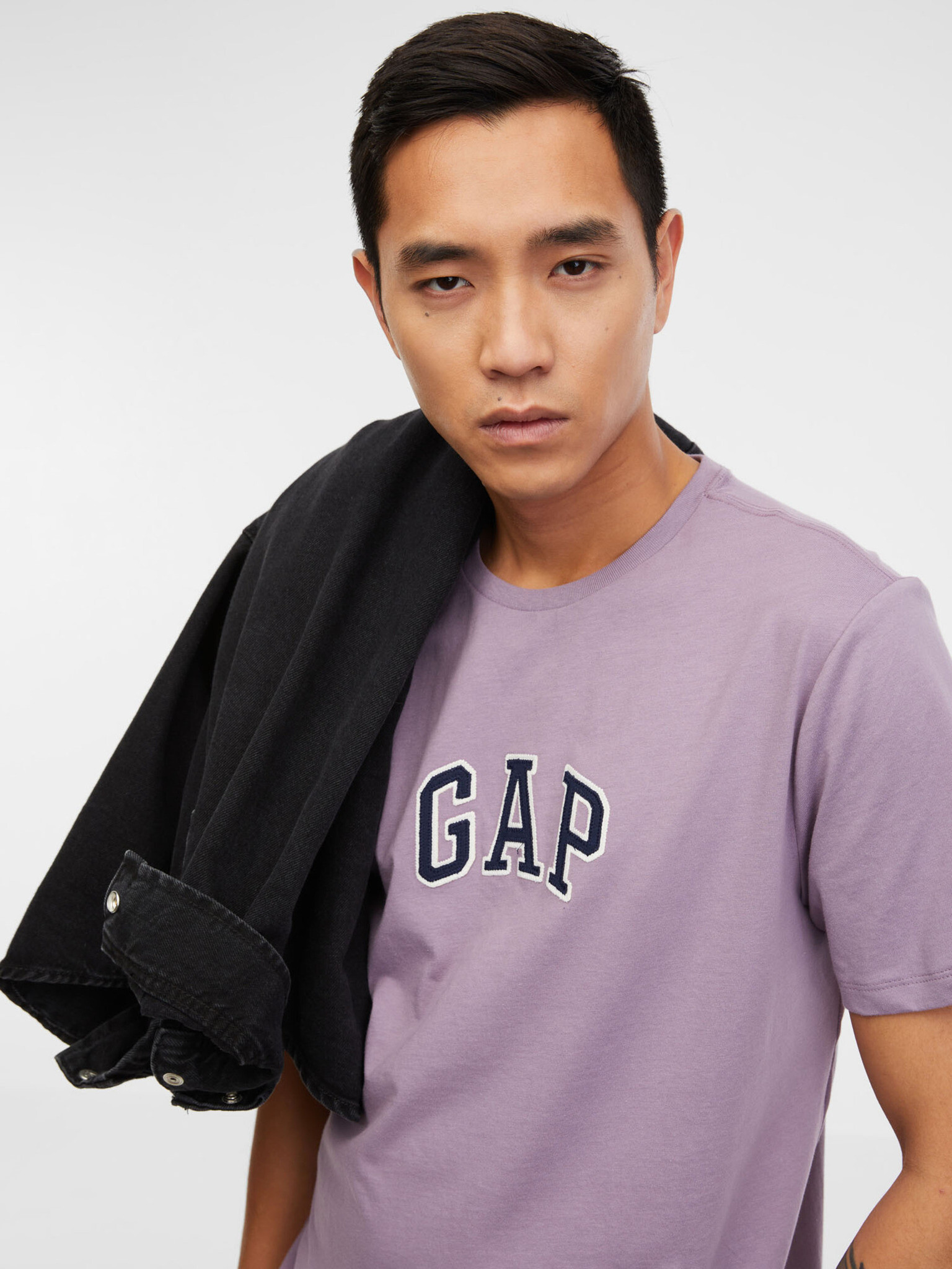 GAP T-shirt Lilav - Pepit.bg