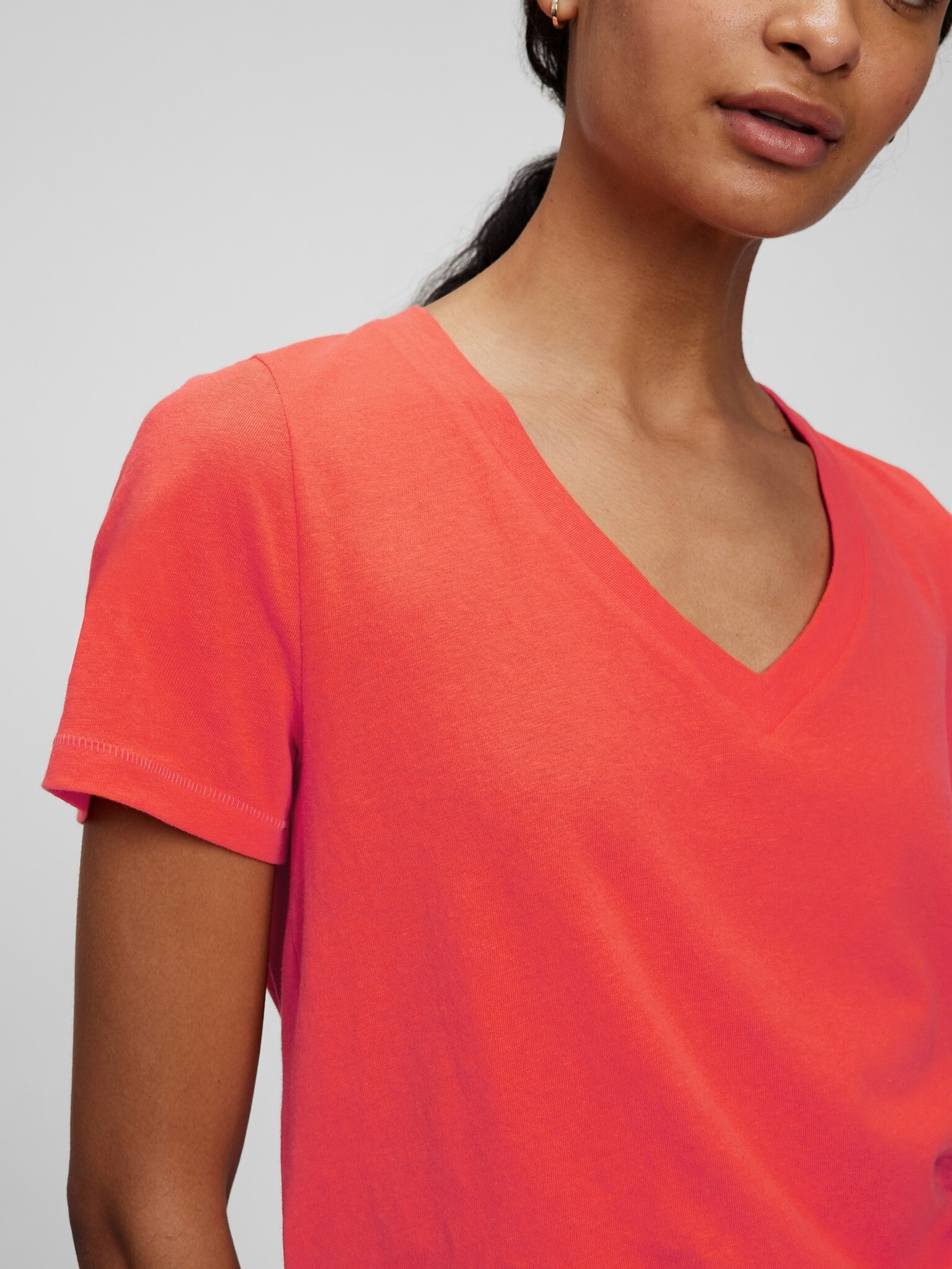 GAP T-shirt Oranzhev - Pepit.bg