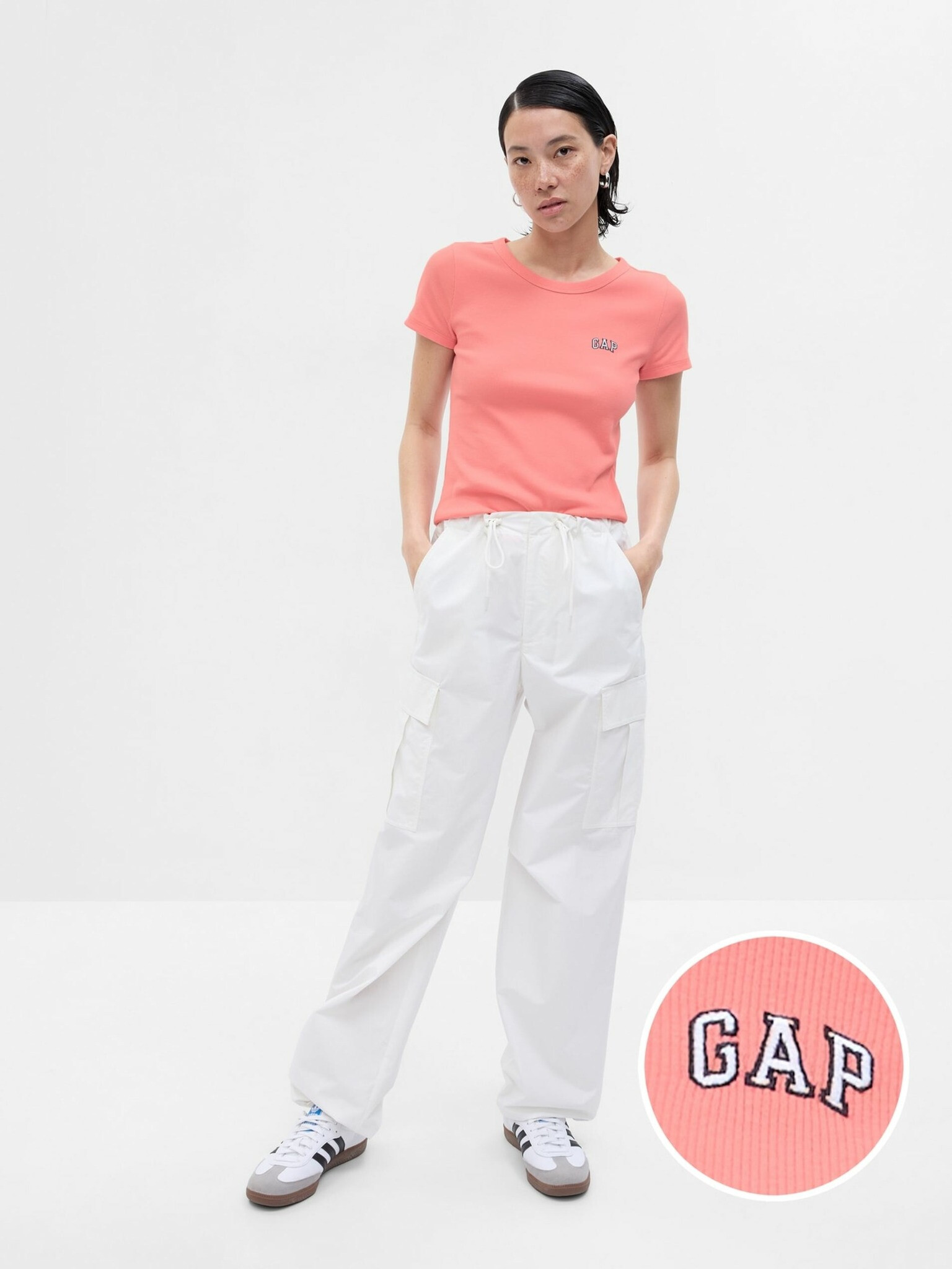 GAP T-shirt Rozov - Pepit.bg
