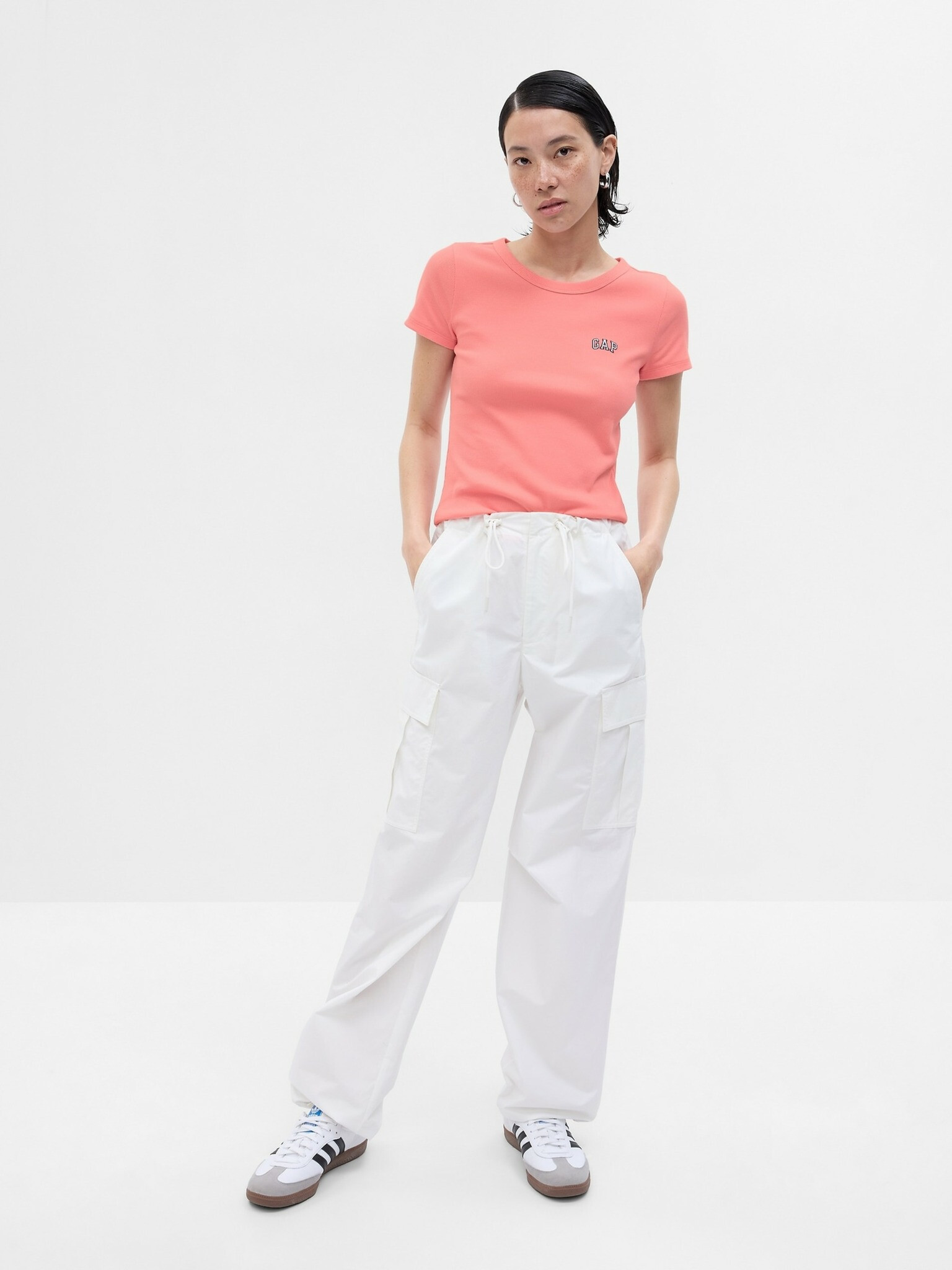 GAP T-shirt Rozov - Pepit.bg