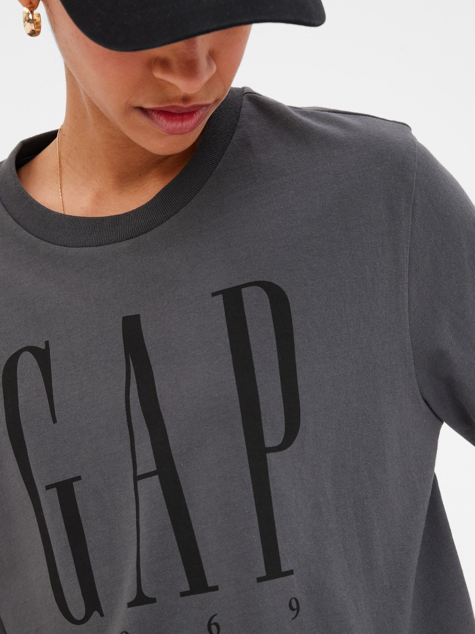 GAP T-shirt Siv - Pepit.bg