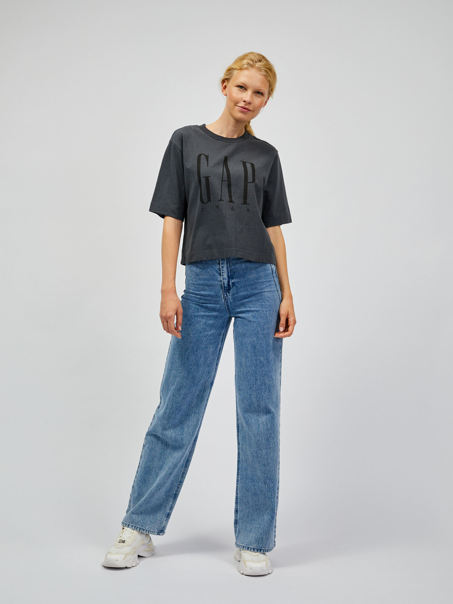 GAP T-shirt Siv - Pepit.bg