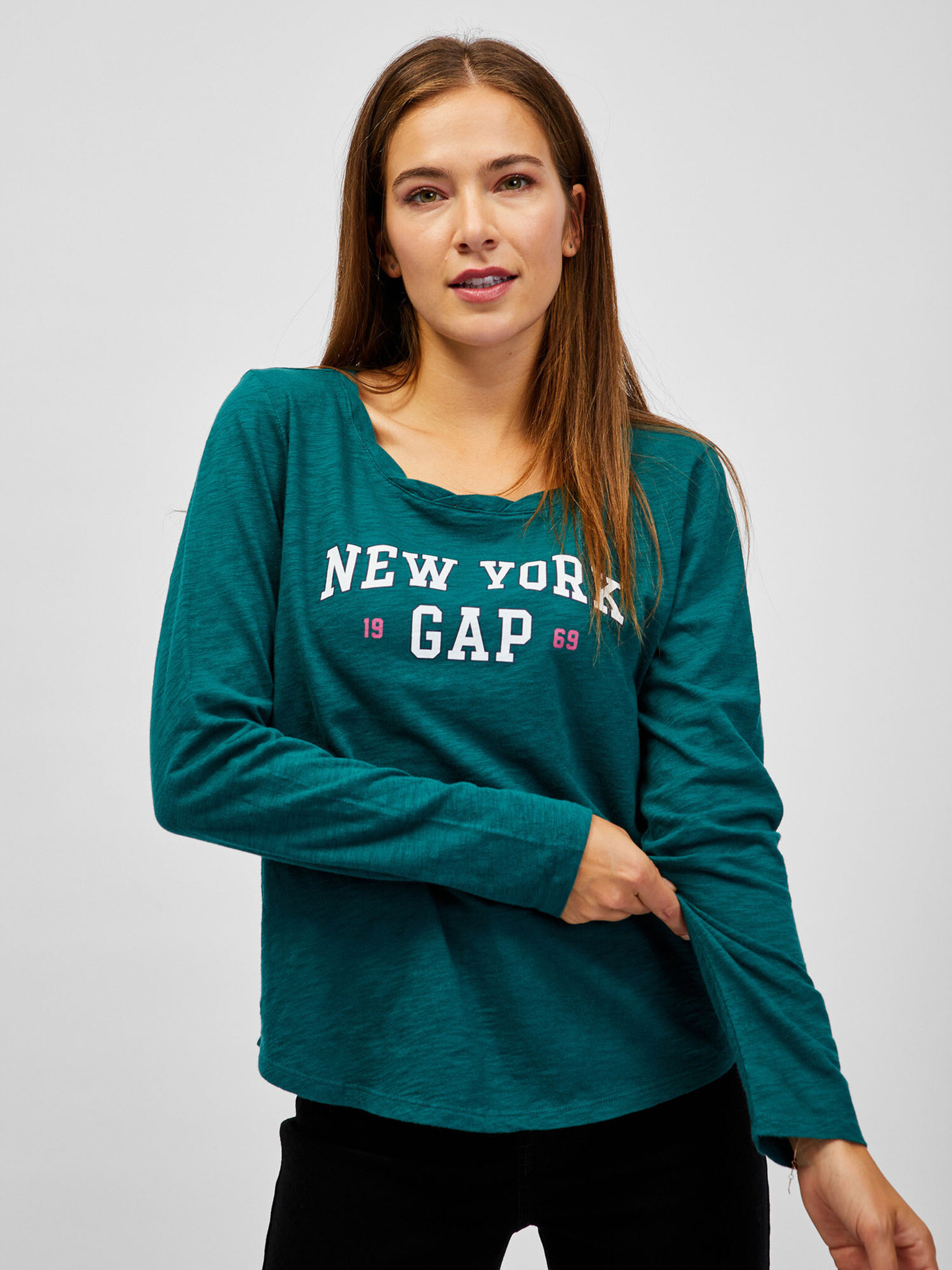 GAP T-shirt Zelen - Pepit.bg