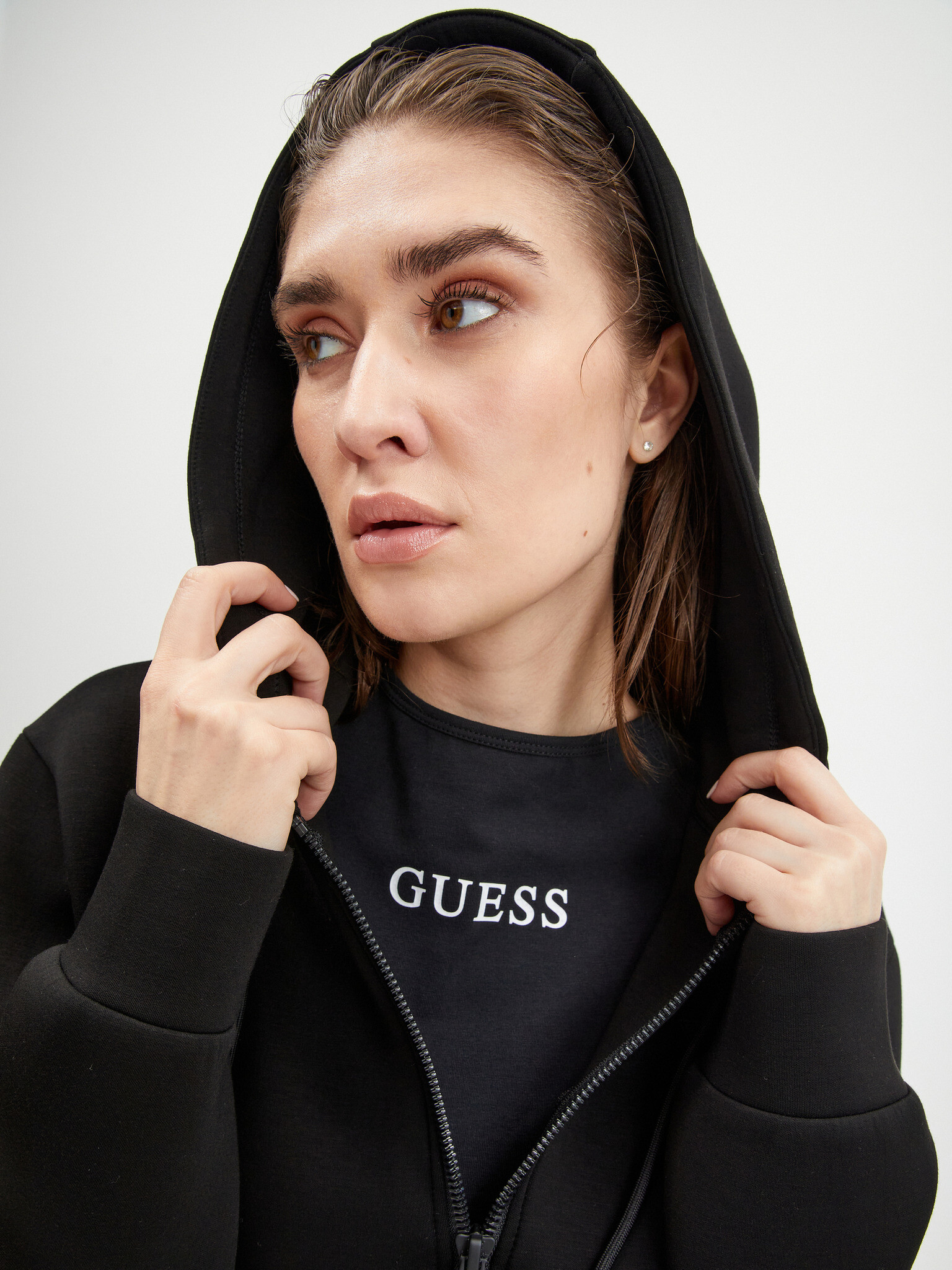 Guess Allie Sweatshirt Cheren - Pepit.bg