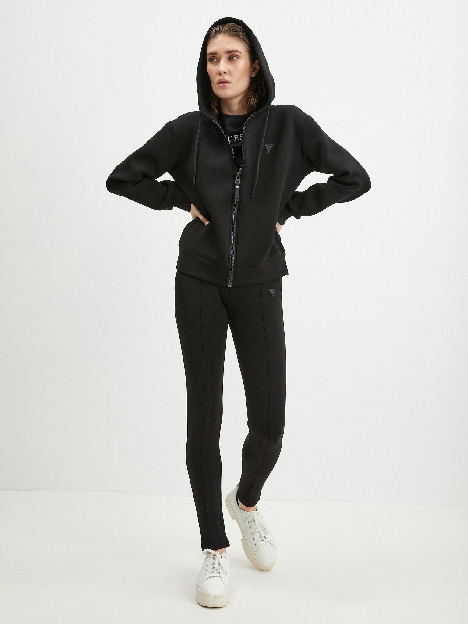Guess Allie Sweatshirt Cheren - Pepit.bg