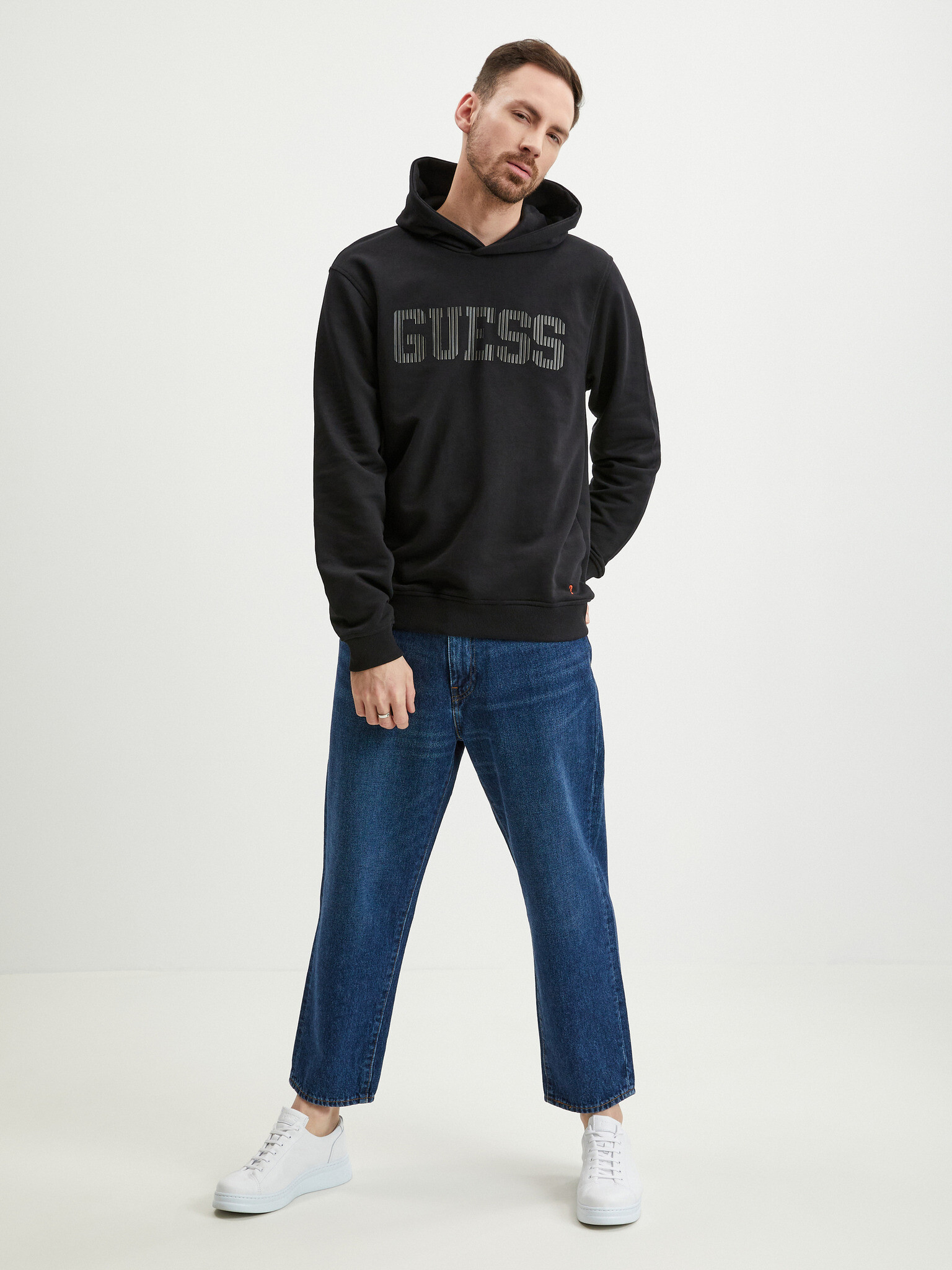 Guess Beau Sweatshirt Cheren - Pepit.bg