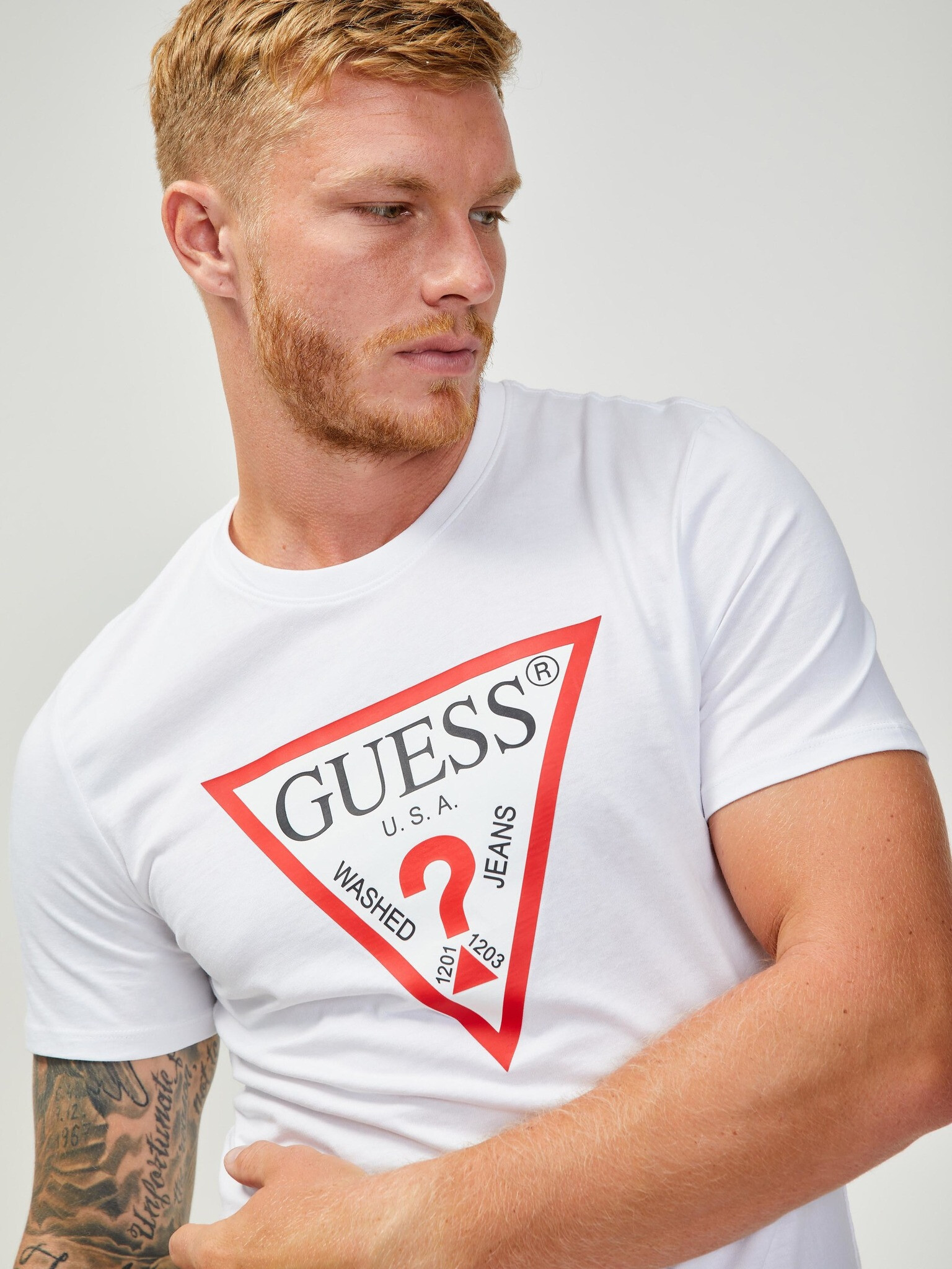 Guess T-shirt Byal - Pepit.bg