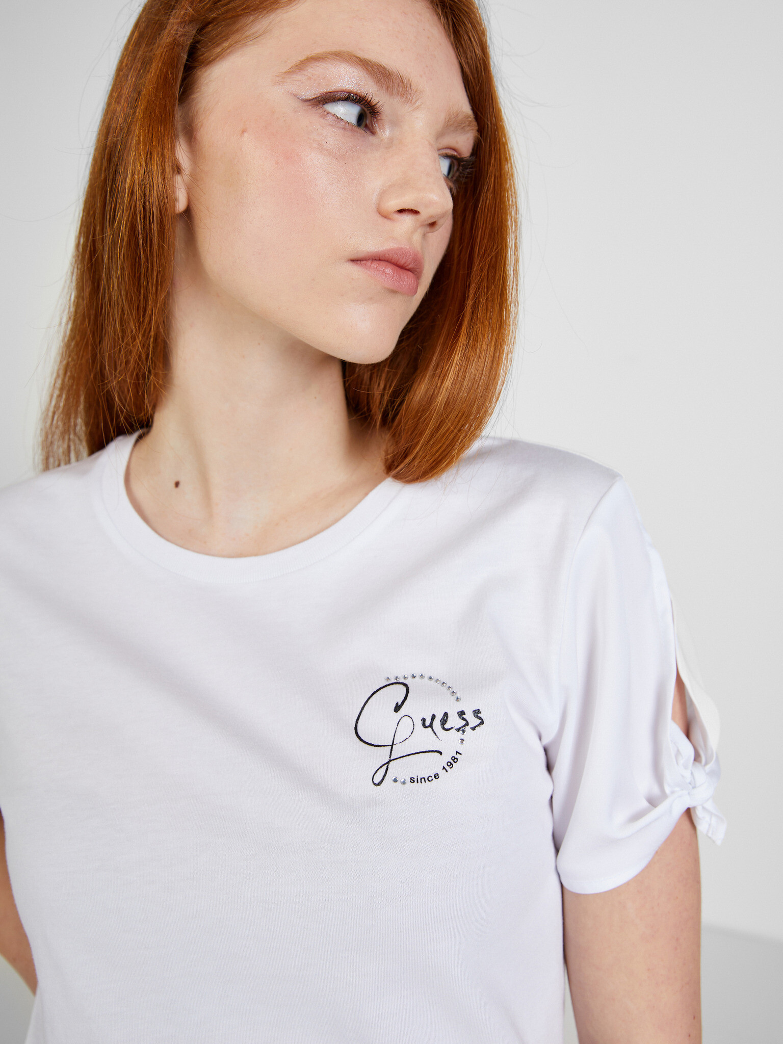 Guess T-shirt Byal - Pepit.bg