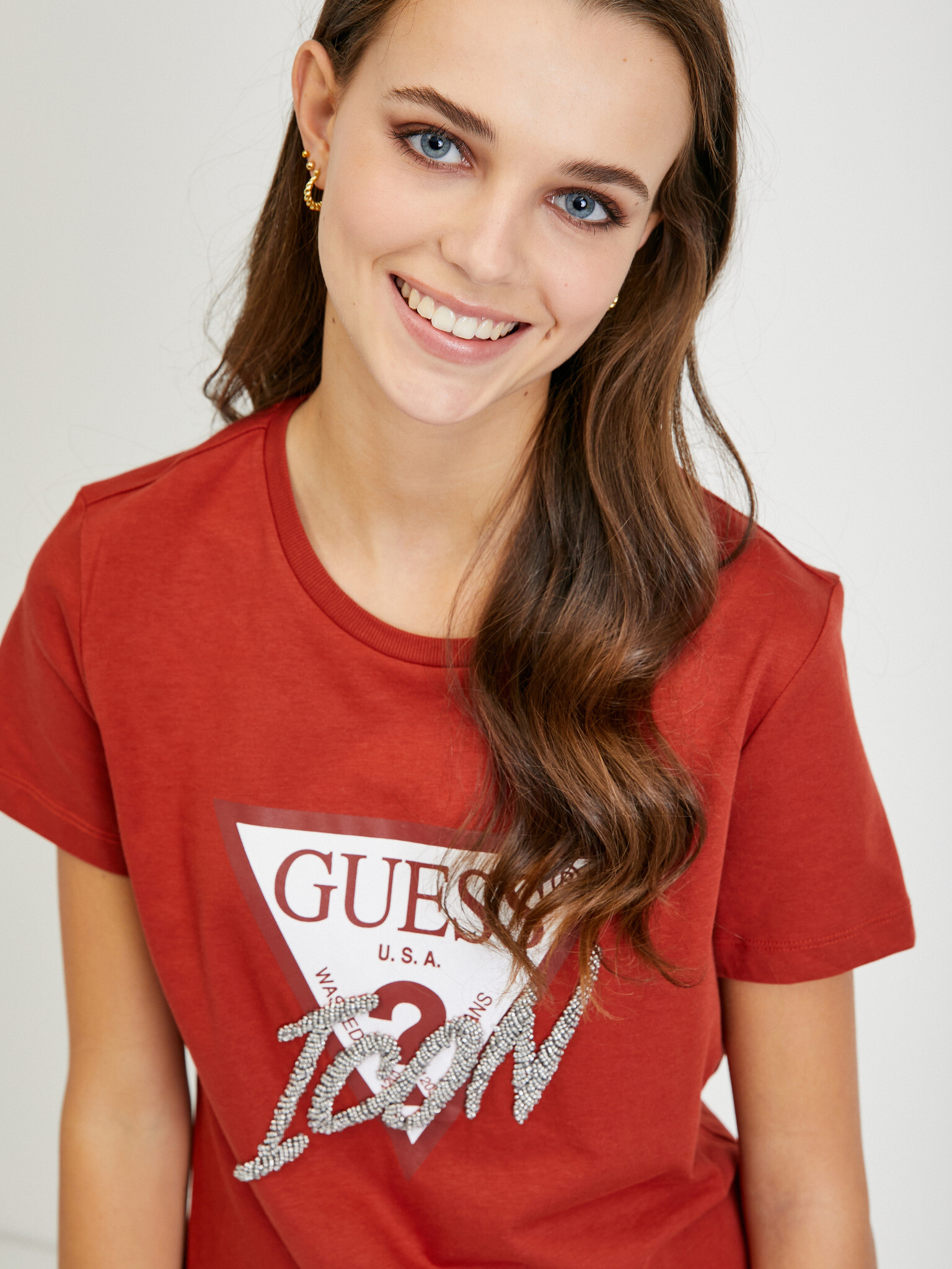 Guess T-shirt Cherven - Pepit.bg