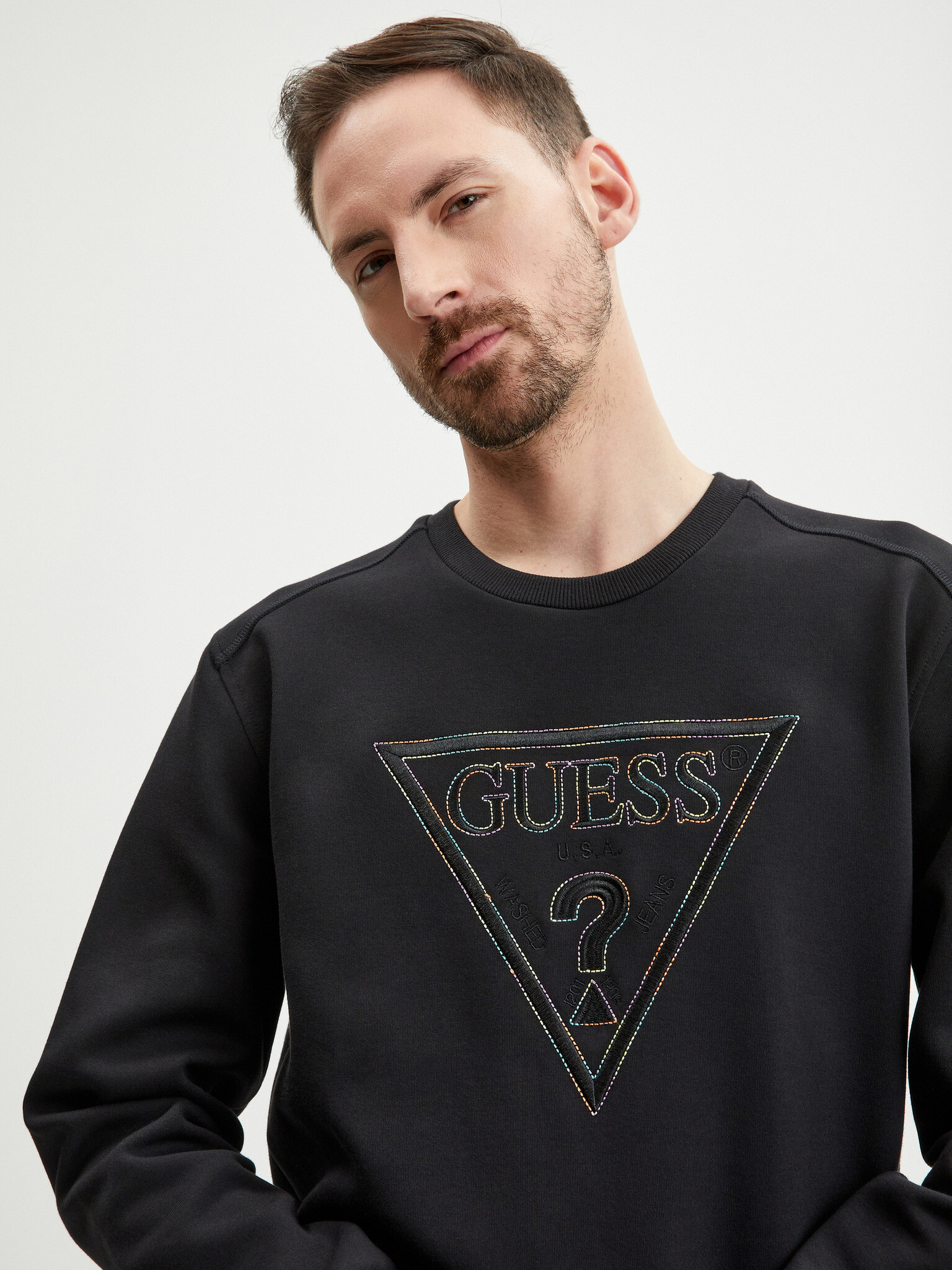 Guess Vil Sweatshirt Cheren - Pepit.bg