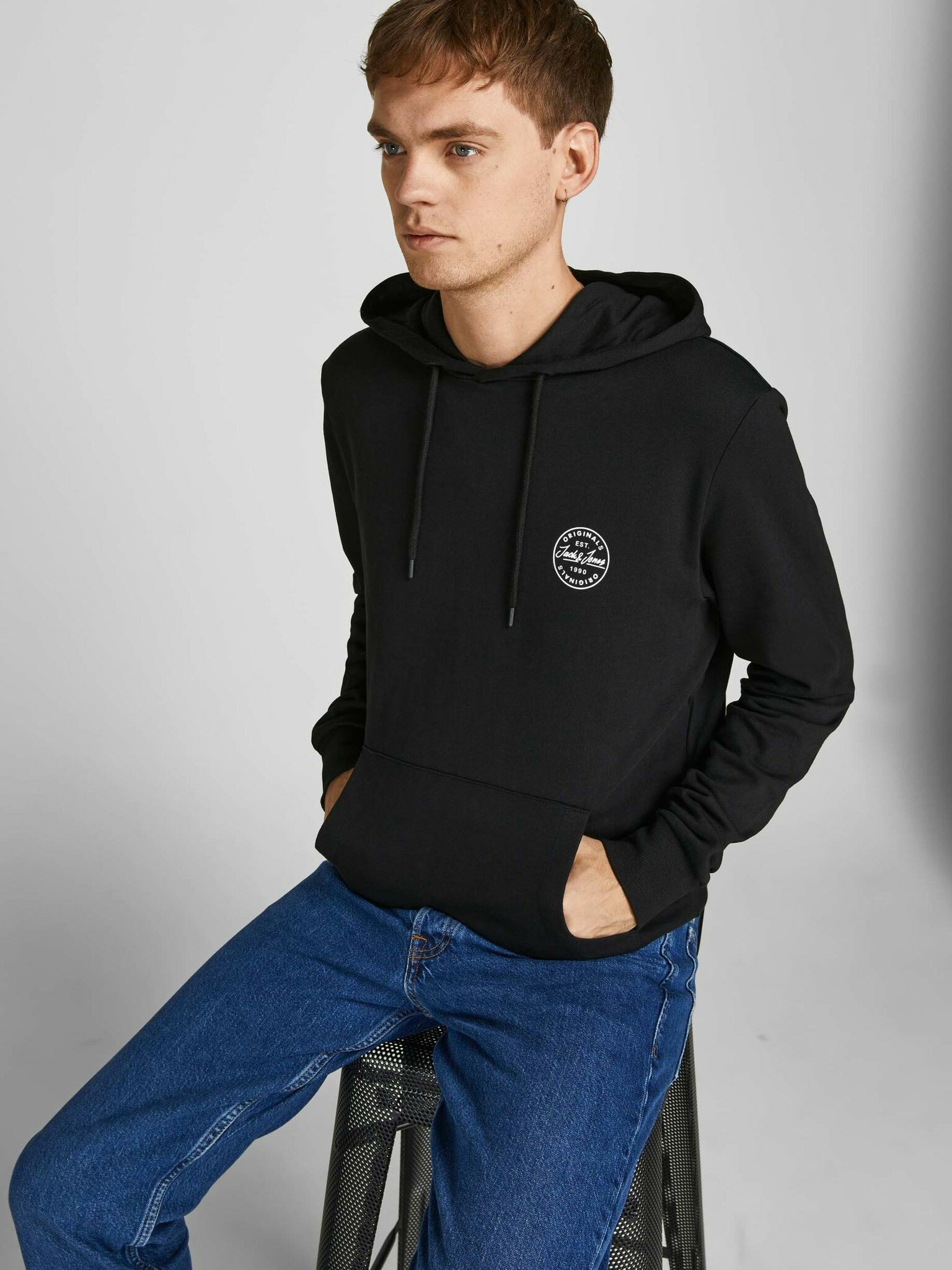 Jack & Jones Shark Sweatshirt Cheren - Pepit.bg