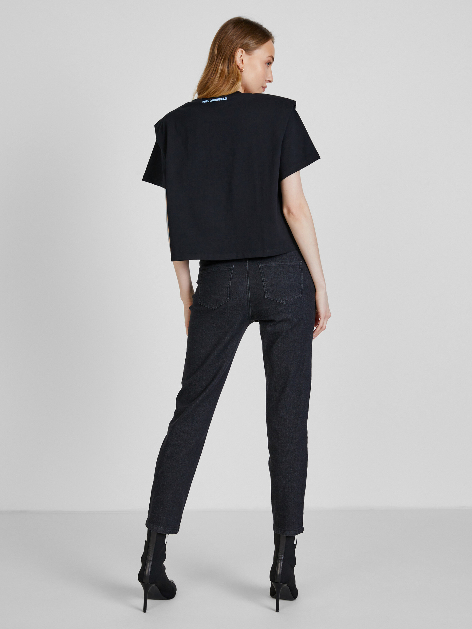 Karl Lagerfeld T-shirt Cheren - Pepit.bg