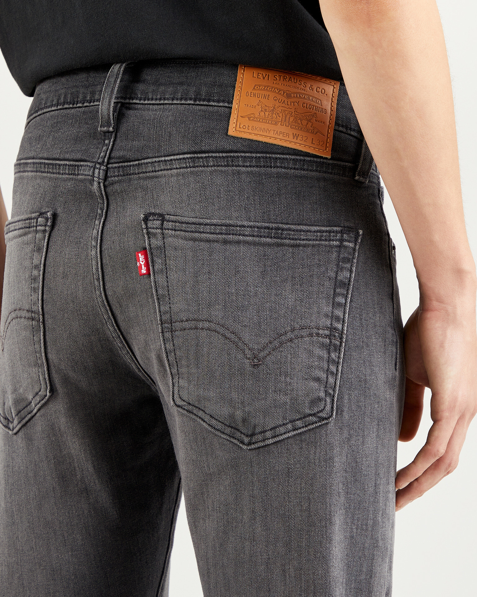 Levi's® Skinny Taper Jeans Siv - Pepit.bg