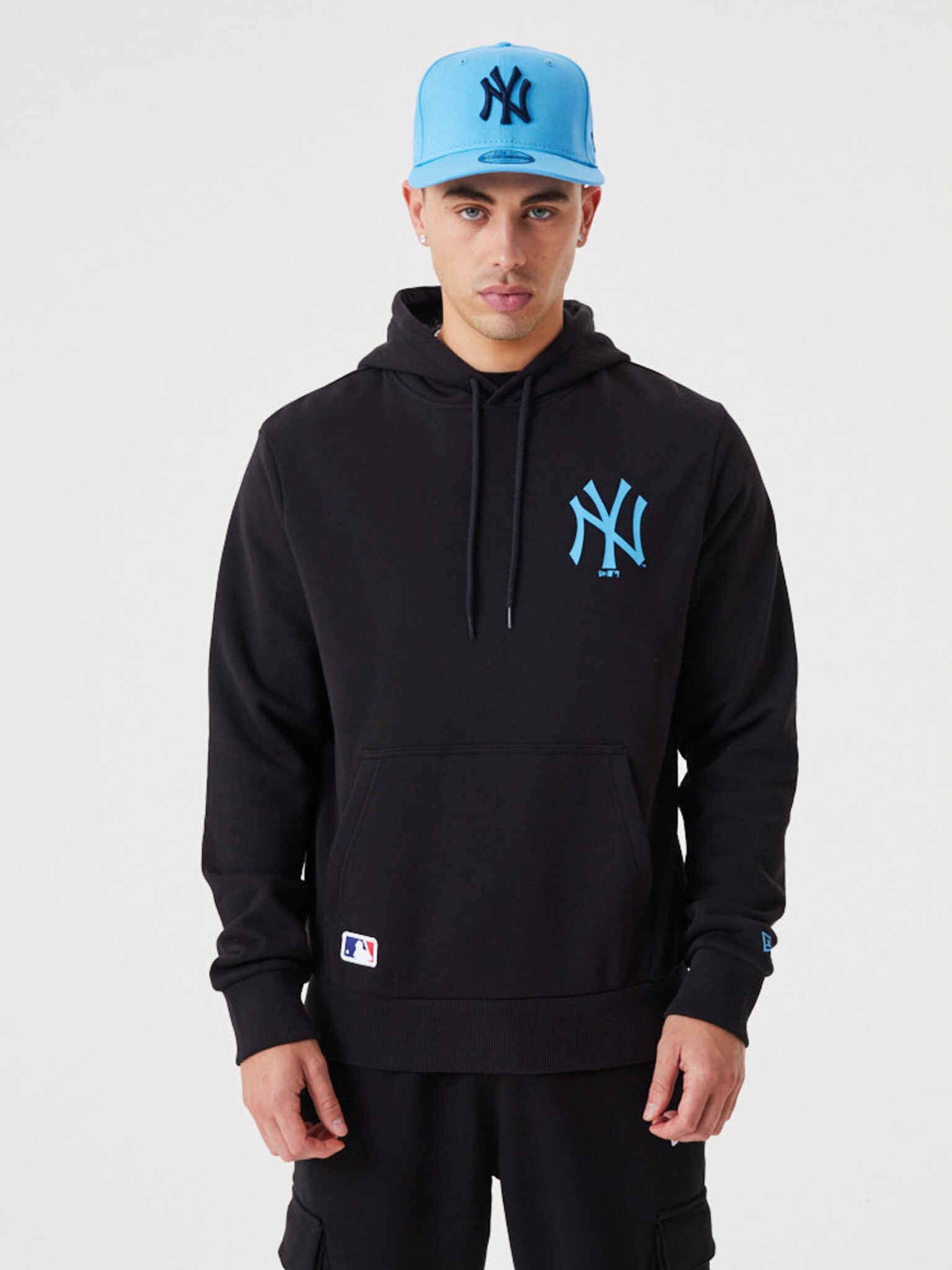 New Era New York Yankees MLB League Essential Суитшър Cheren - Pepit.bg