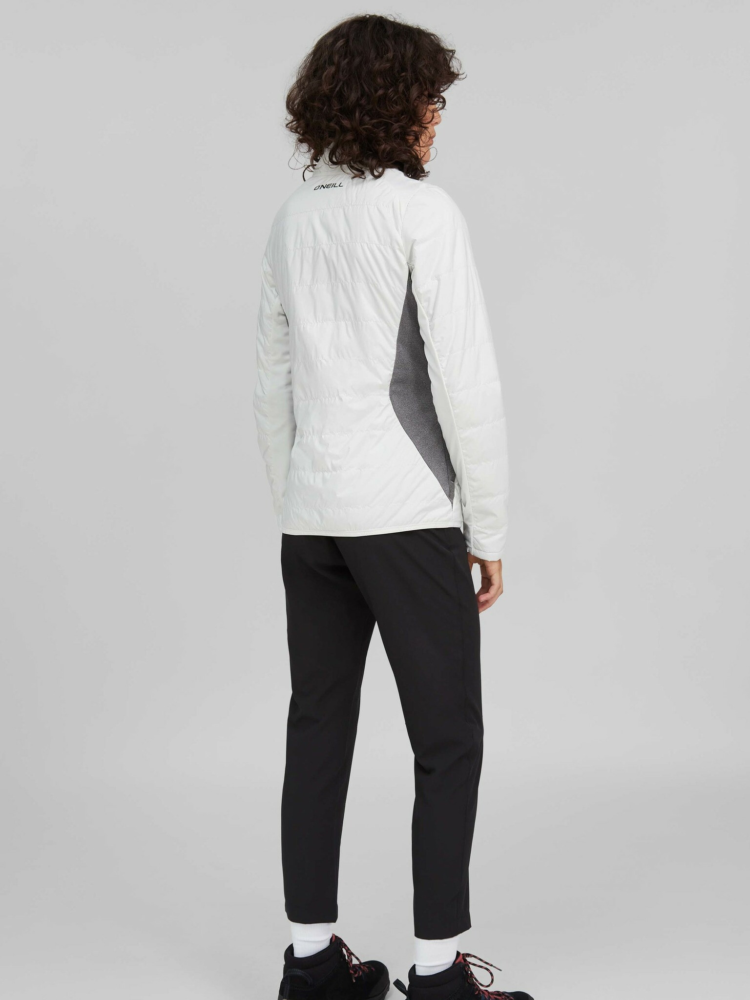 O'Neill Light Insulator Jacket Яке Byal - Pepit.bg