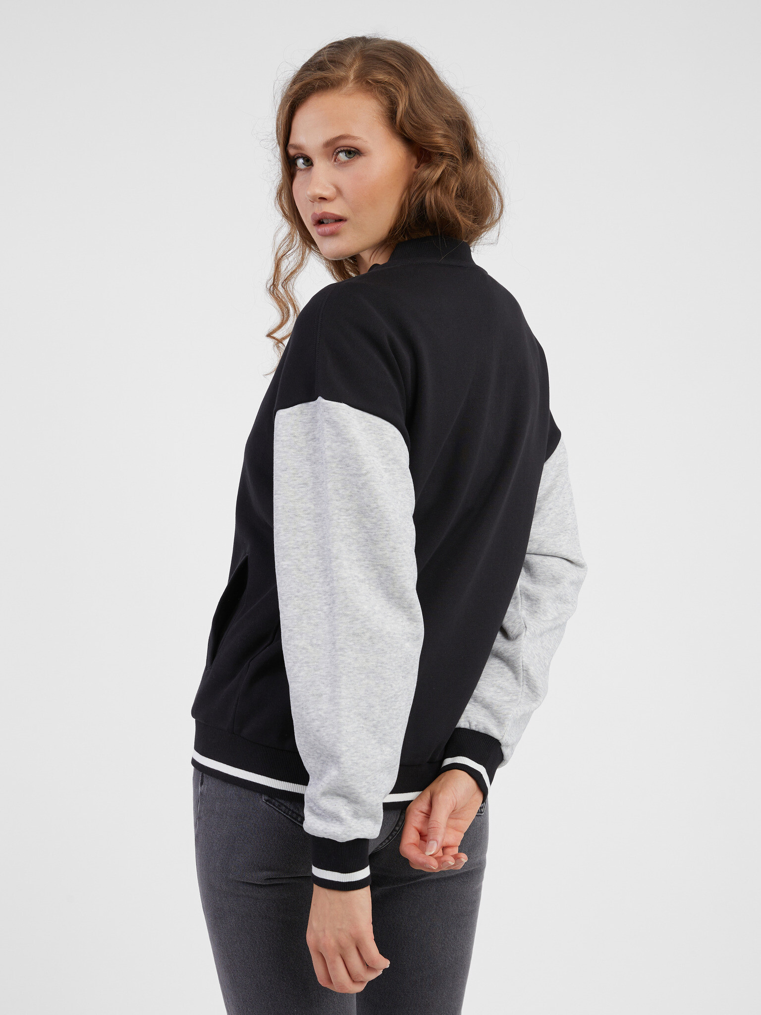 Puma Squad Track Sweatshirt Cheren - Pepit.bg