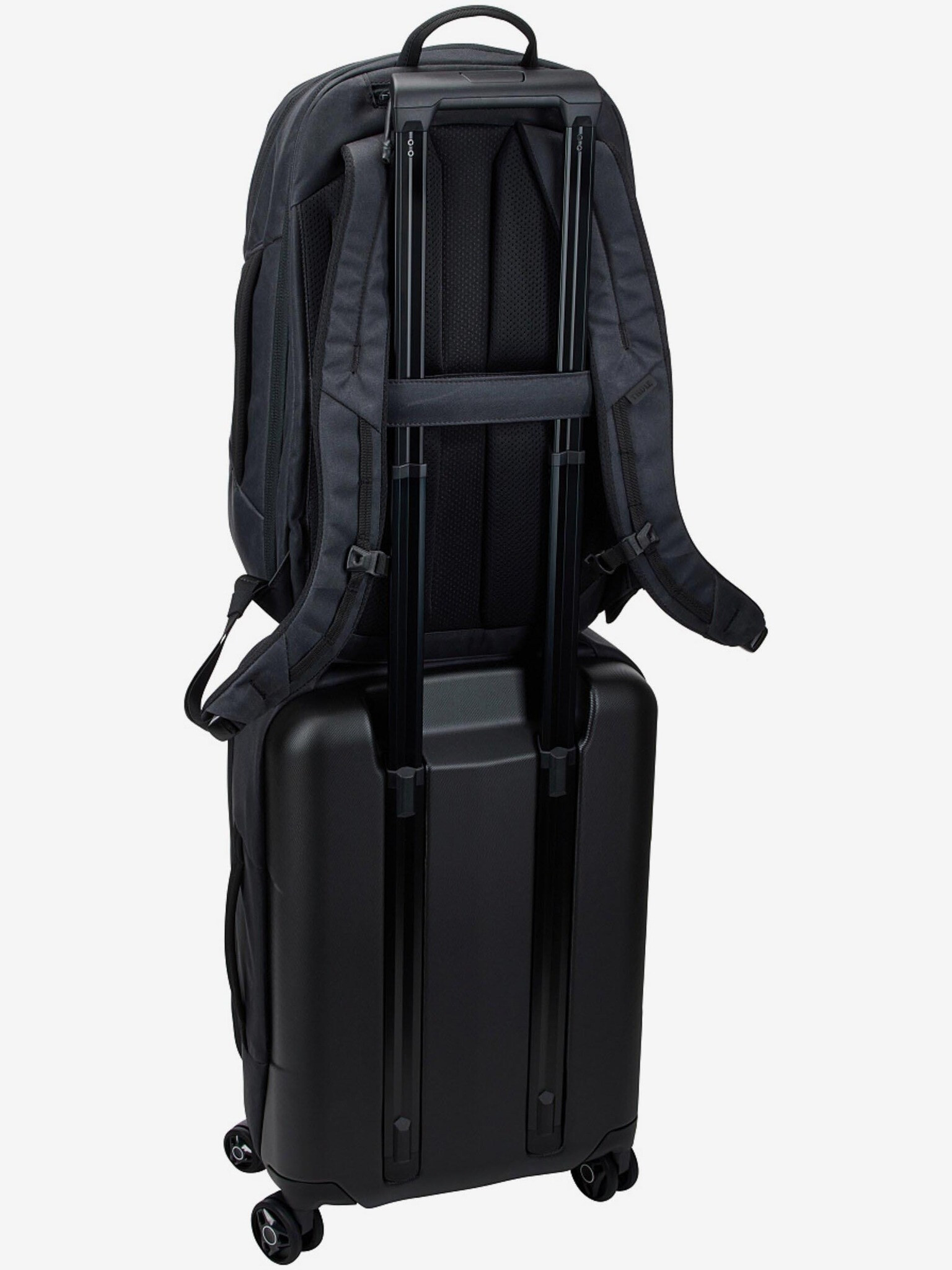 Thule Aion 28 l Раница Cheren - Pepit.bg