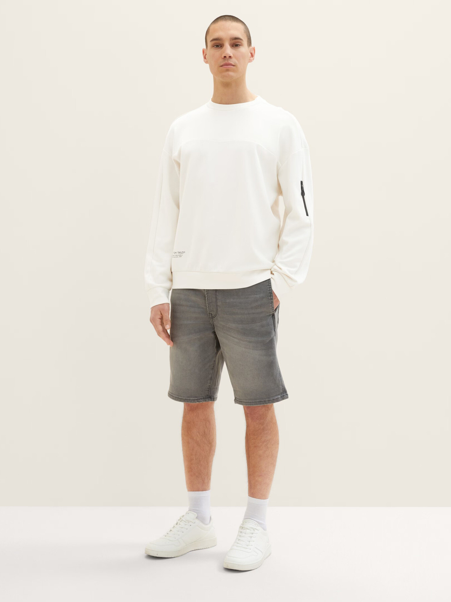 Tom Tailor Denim Къси панталони Siv - Pepit.bg