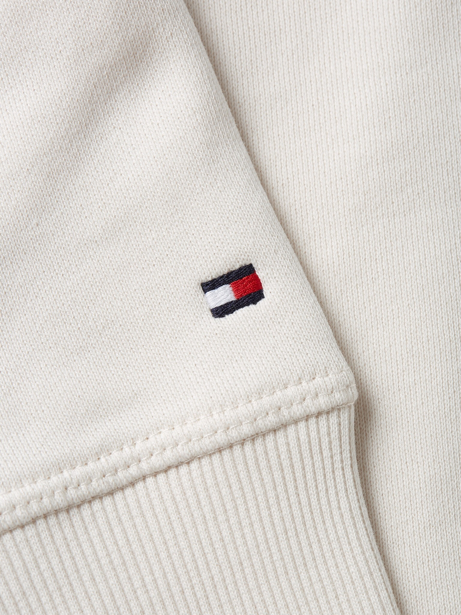 Tommy Hilfiger Sweatshirt Byal - Pepit.bg