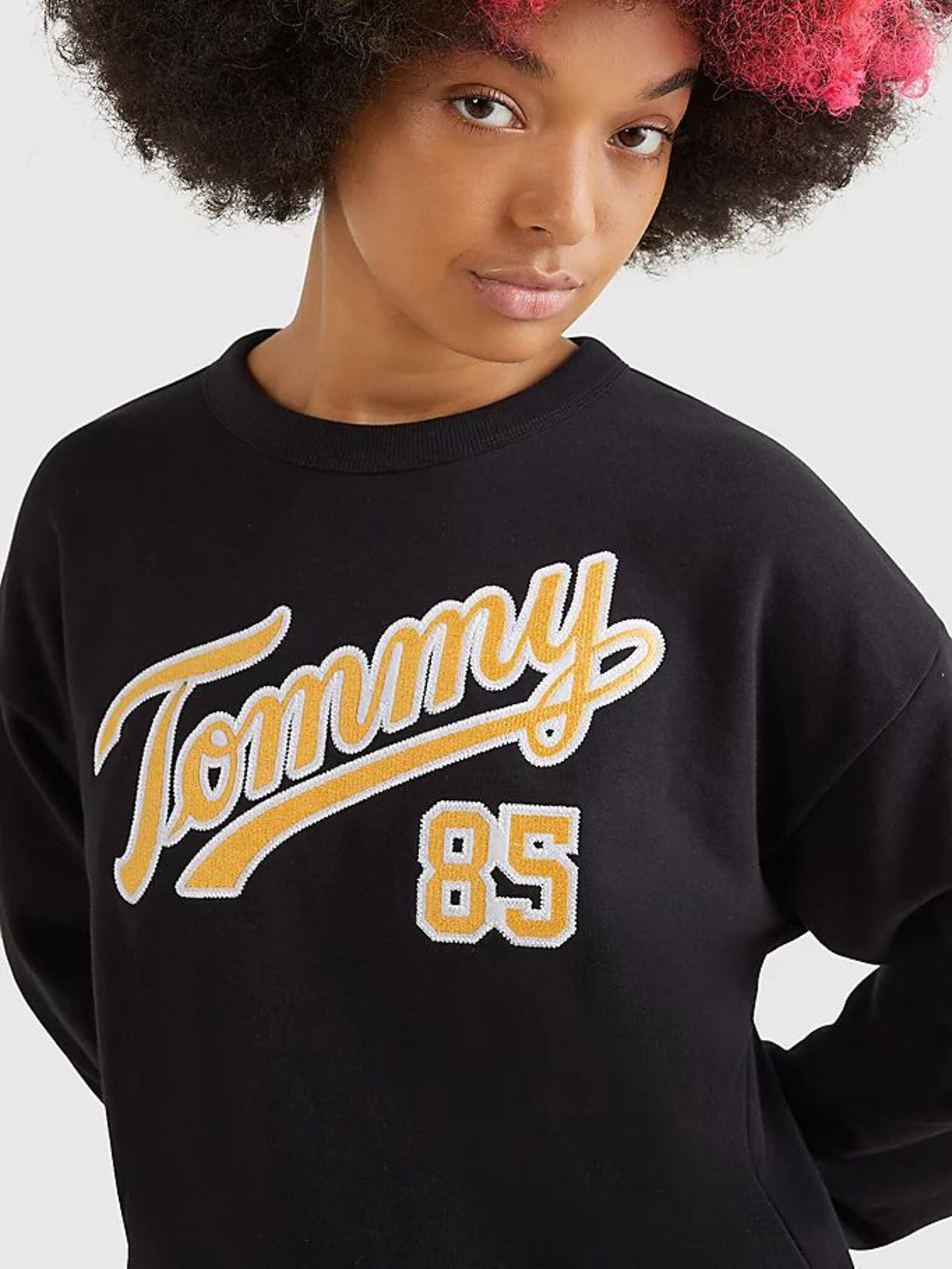 Tommy Jeans Sweatshirt Cheren - Pepit.bg