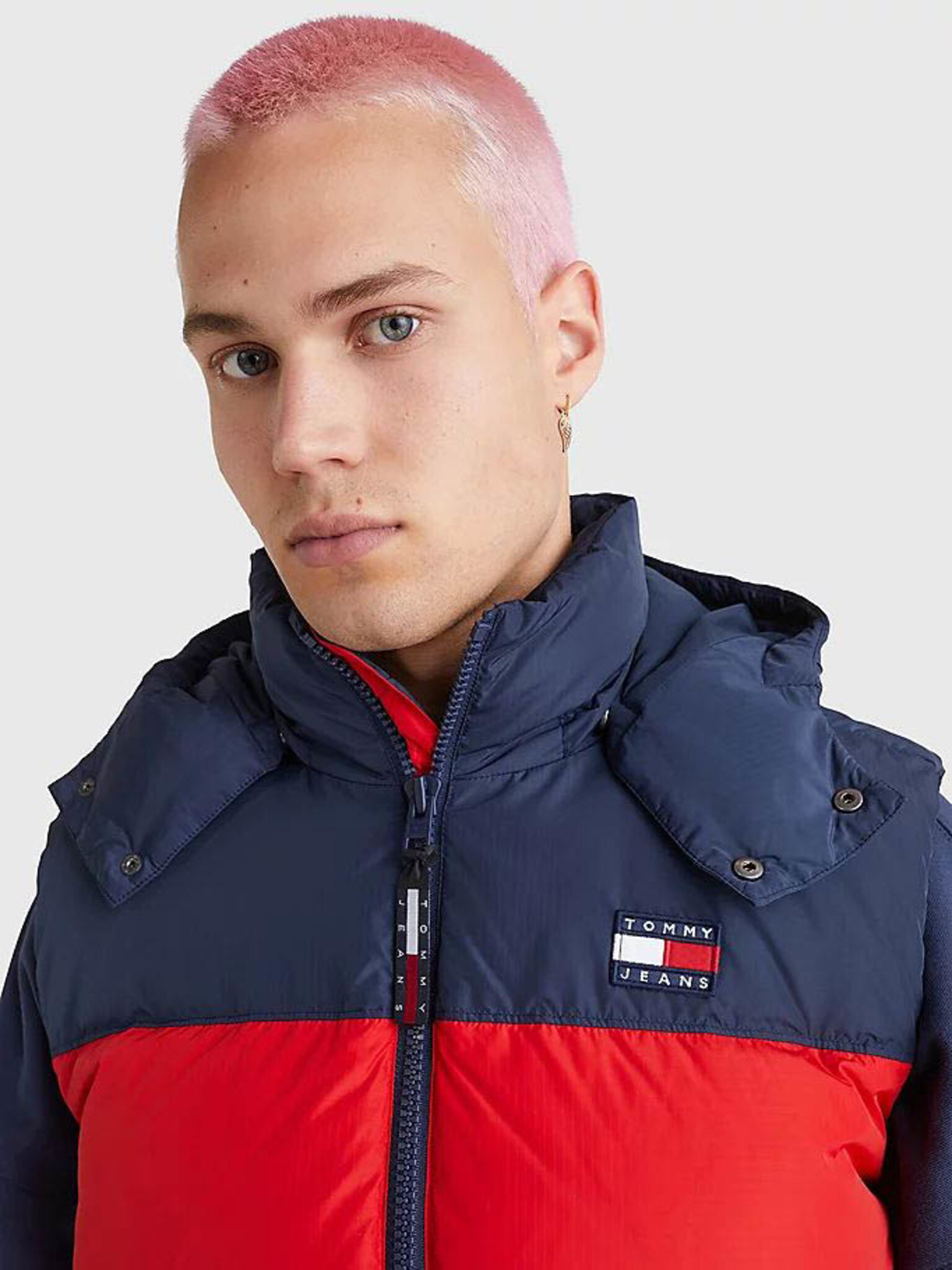 Tommy Jeans Жилетка Cherven - Pepit.bg