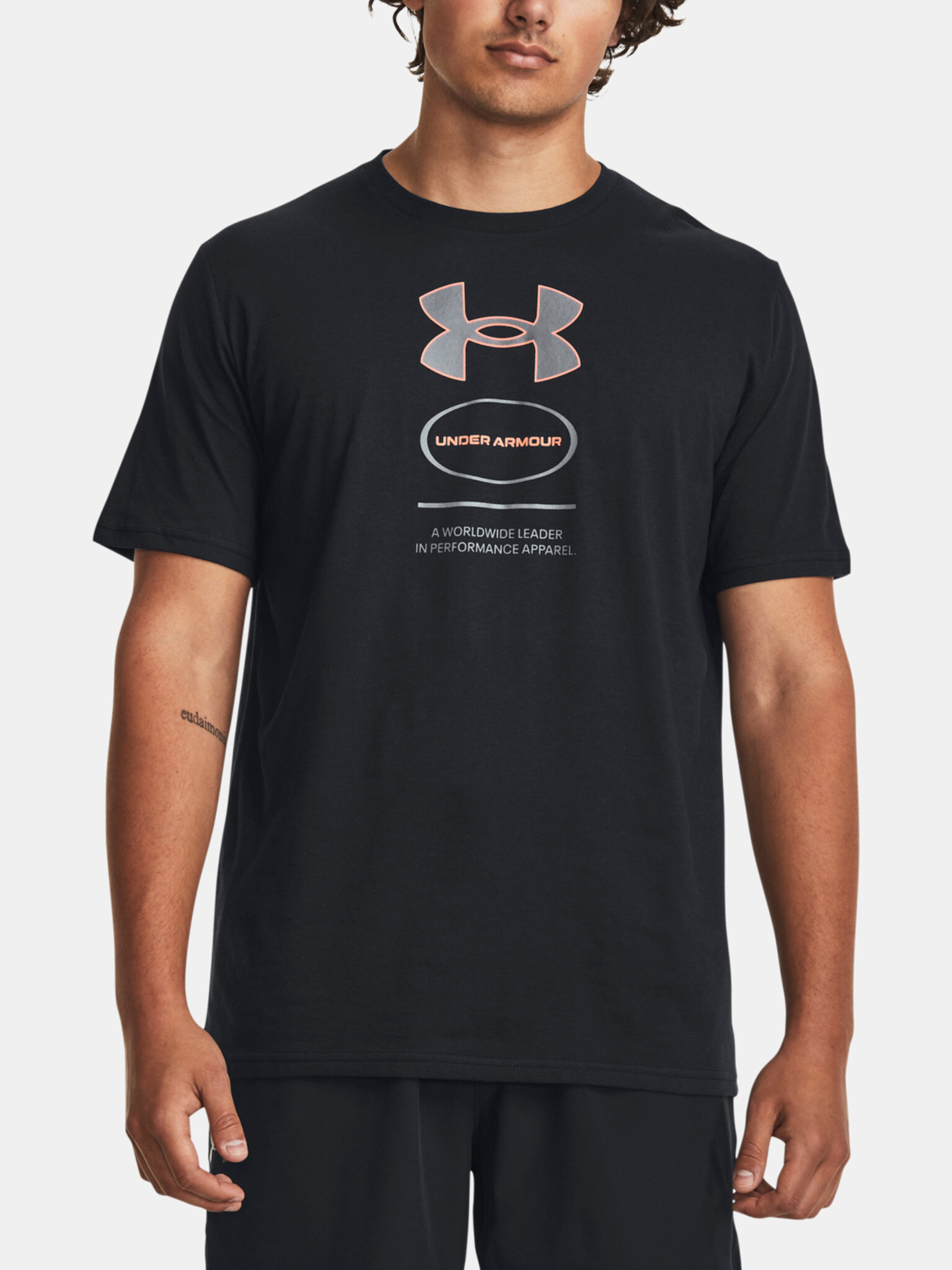 Under Armour Branded T-shirt Cheren - Pepit.bg