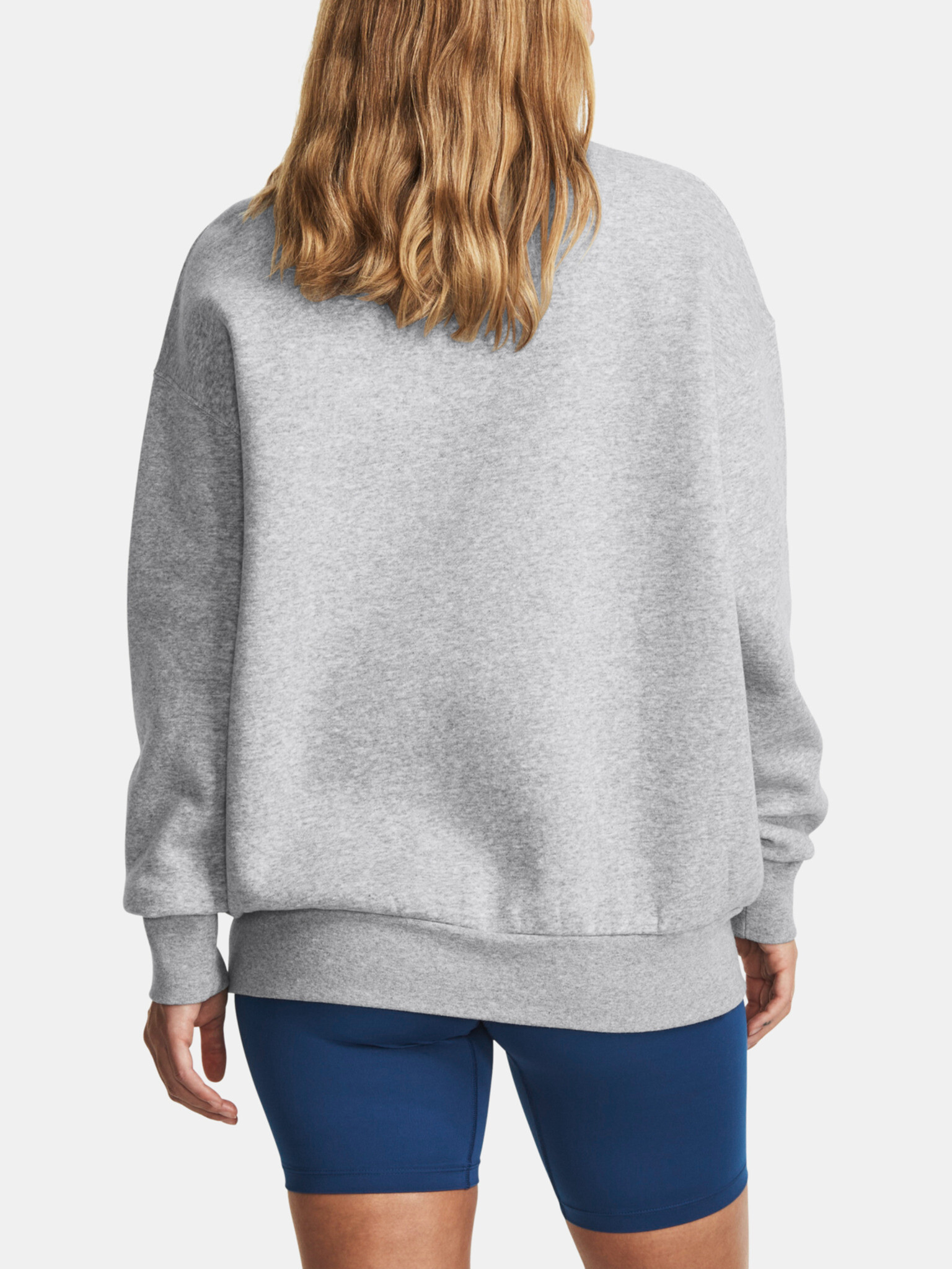 Under Armour Essential Flc OS Crew Sweatshirt Siv - Pepit.bg