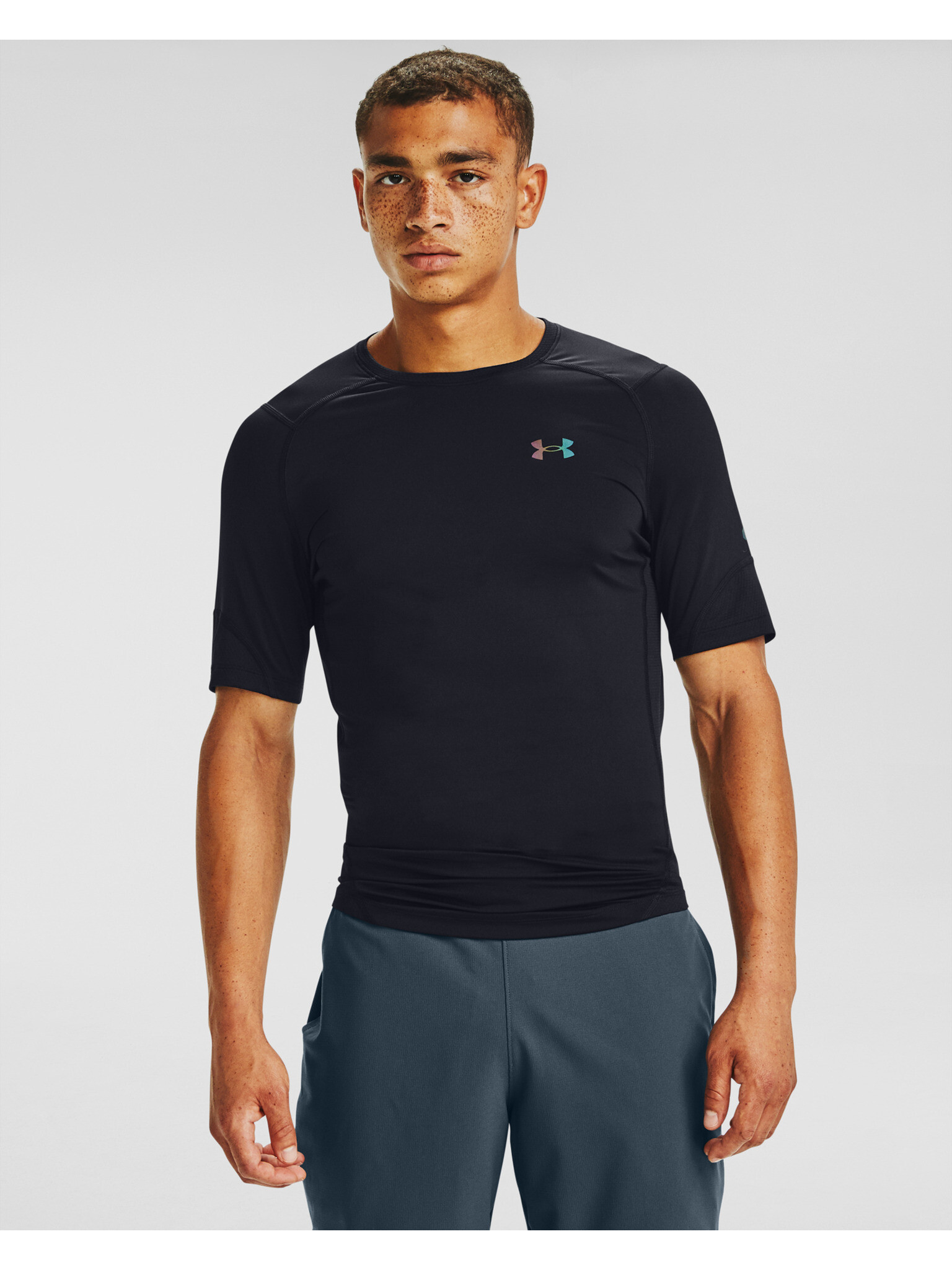 Under Armour HeatGear® RUSH™ 2.0 Comp Тениска Cheren - Pepit.bg