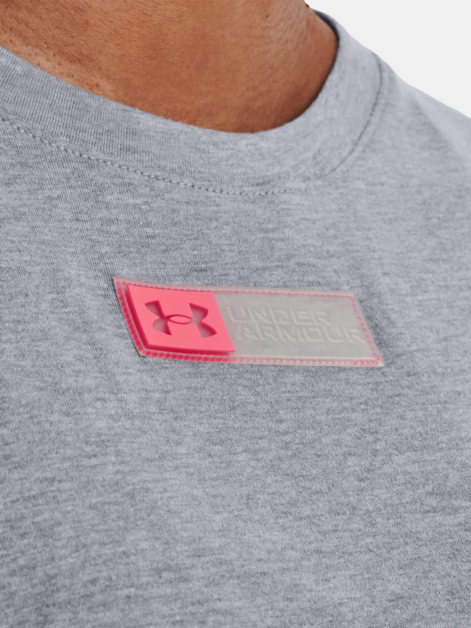 Under Armour Live Woven Pocket T-shirt Siv - Pepit.bg