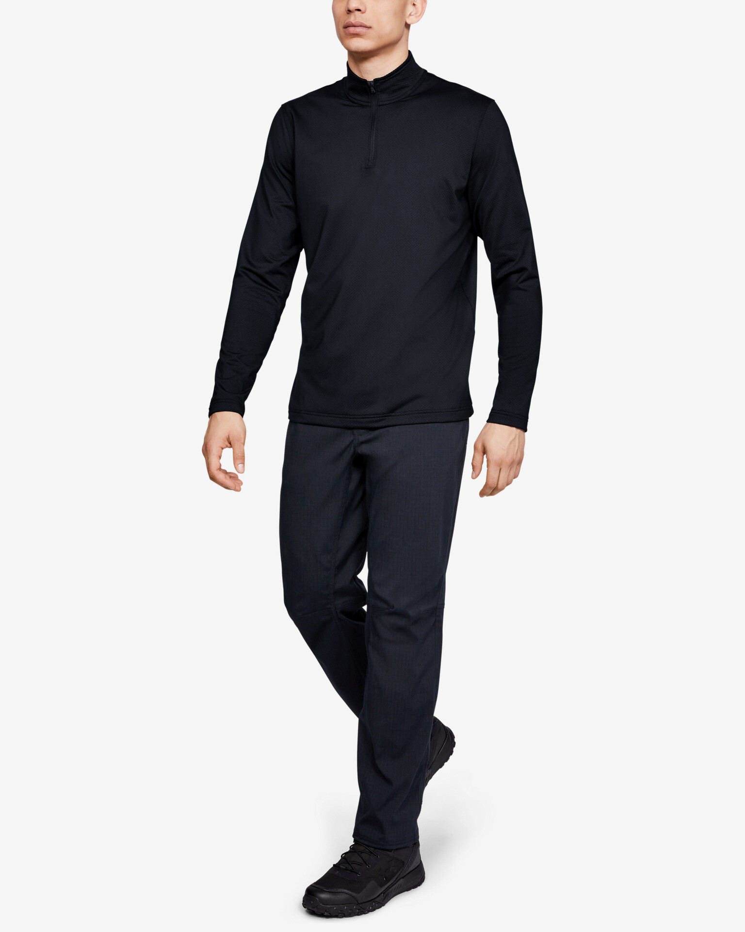 Under Armour LW ¼ Zip Тениска Cheren - Pepit.bg