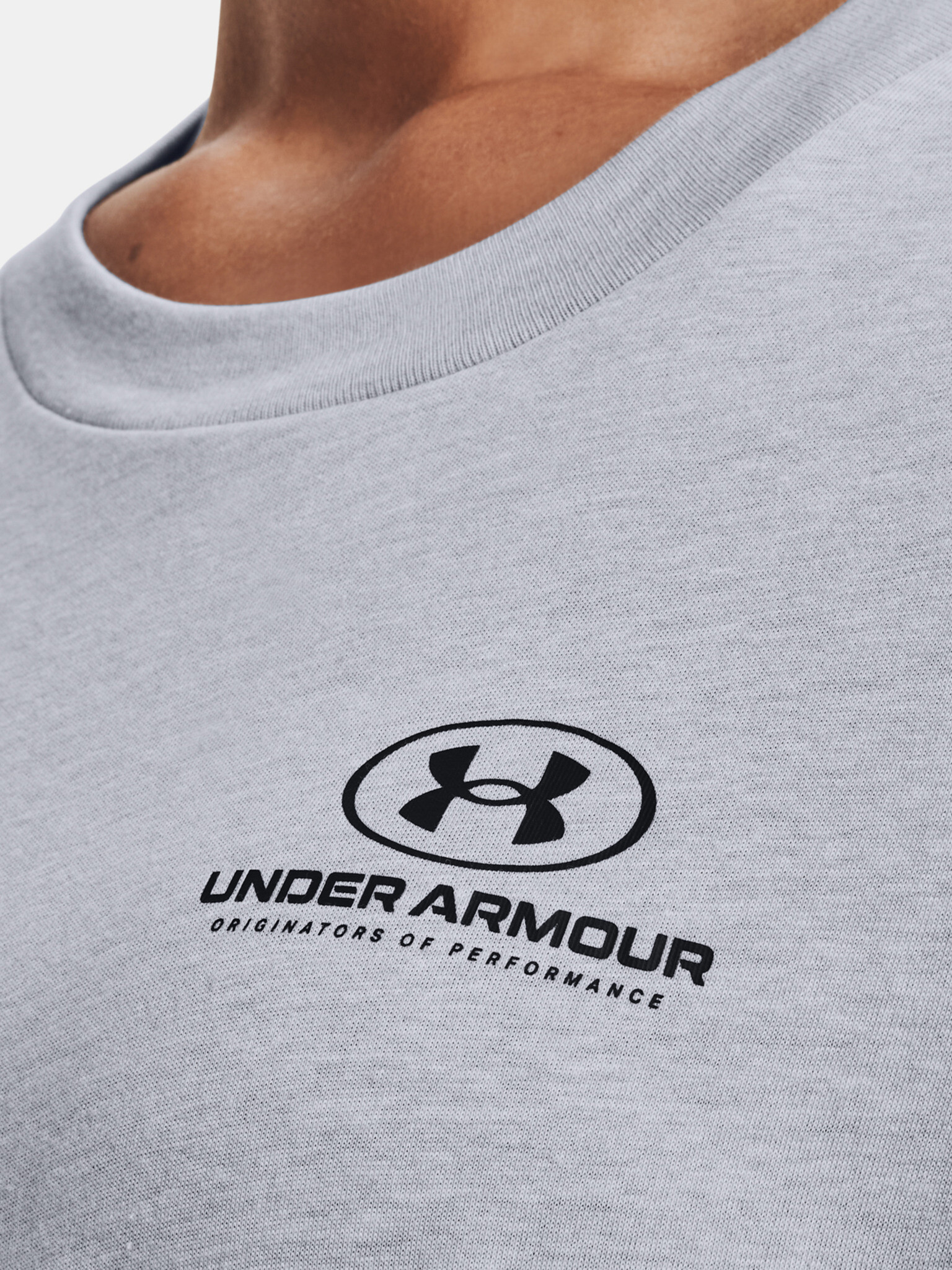 Under Armour Oversized Graphic SS T-shirt Siv - Pepit.bg