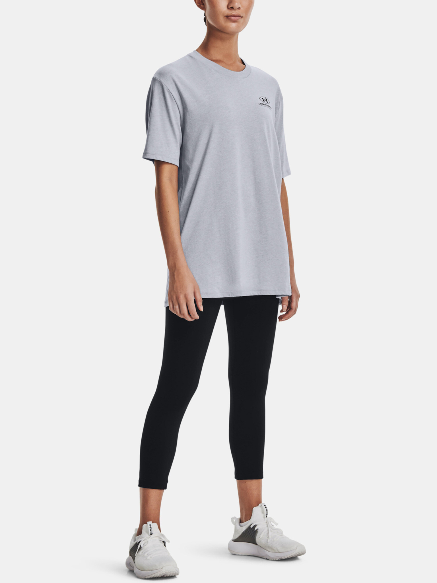 Under Armour Oversized Graphic SS T-shirt Siv - Pepit.bg