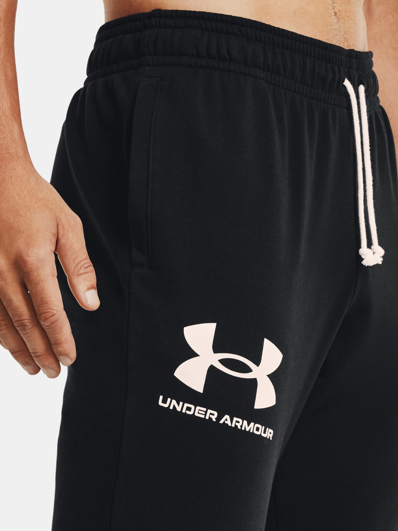 Under Armour RIVAL TERRY JOGGER - černá Долнище Cheren - Pepit.bg