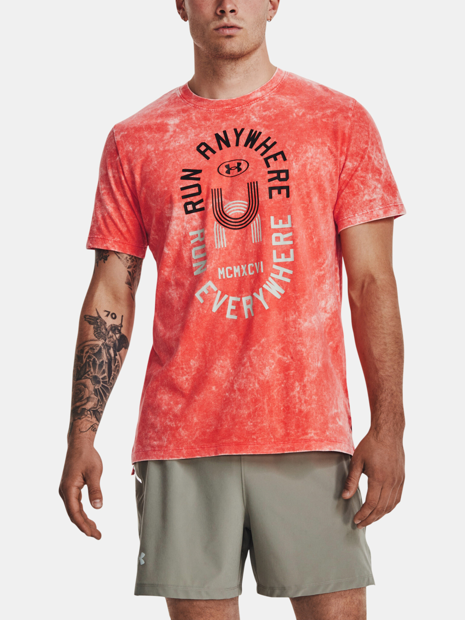 Under Armour Run Anywhere T-shirt Cherven - Pepit.bg