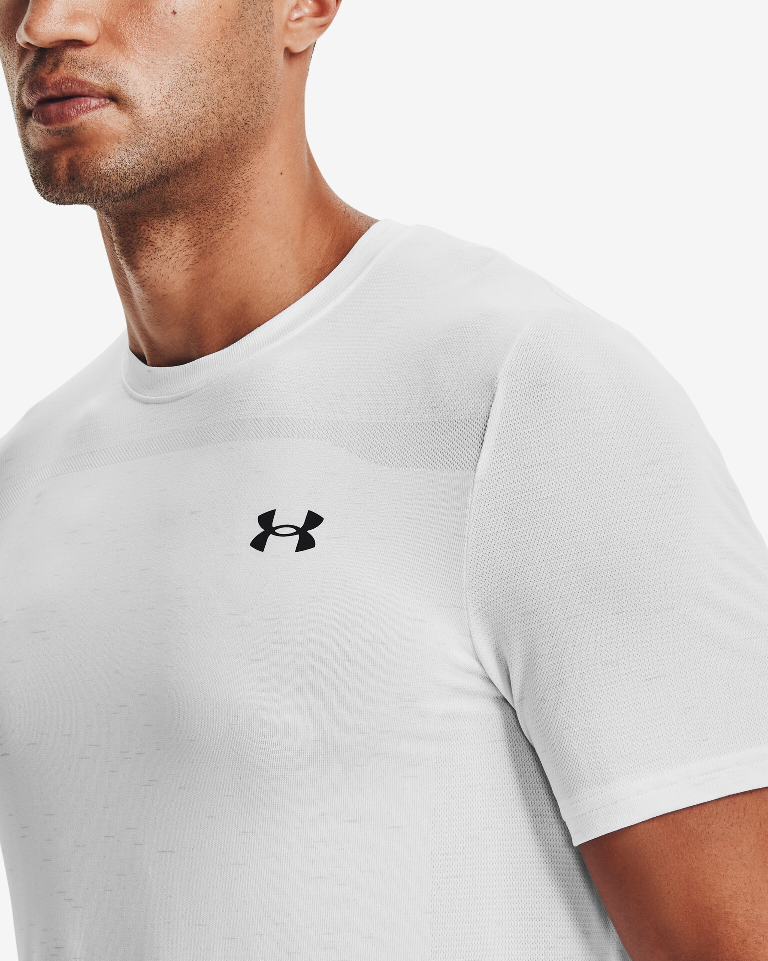 Under Armour Seamless T-shirt Byal - Pepit.bg