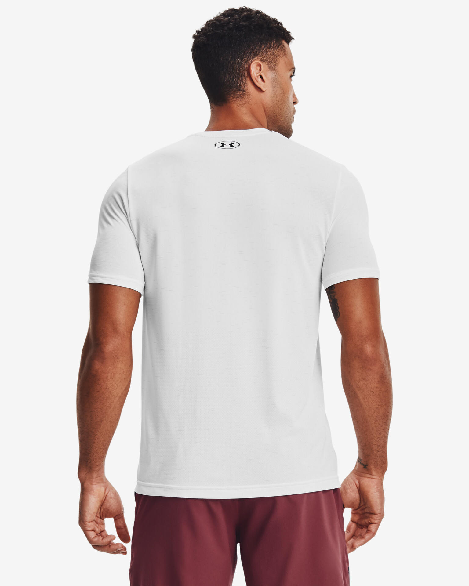 Under Armour Seamless T-shirt Byal - Pepit.bg