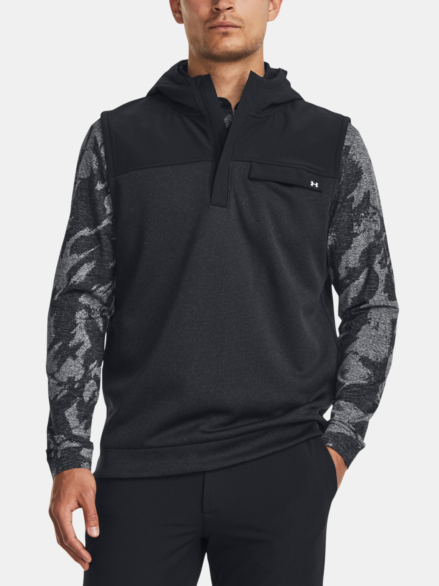 Under Armour Storm Жилетка Cheren - Pepit.bg