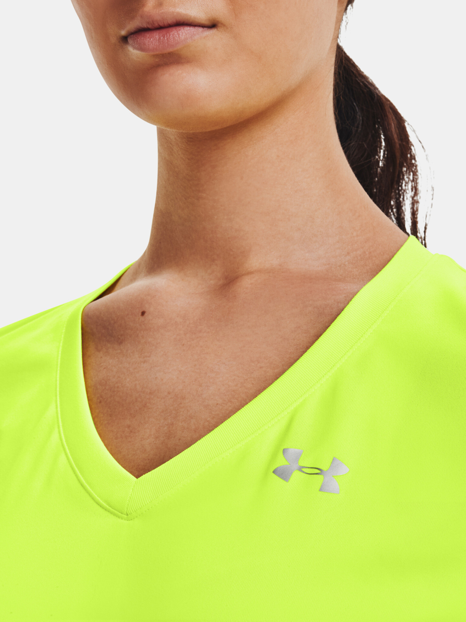 Under Armour Tech SSV Solid T-shirt Zhalt - Pepit.bg
