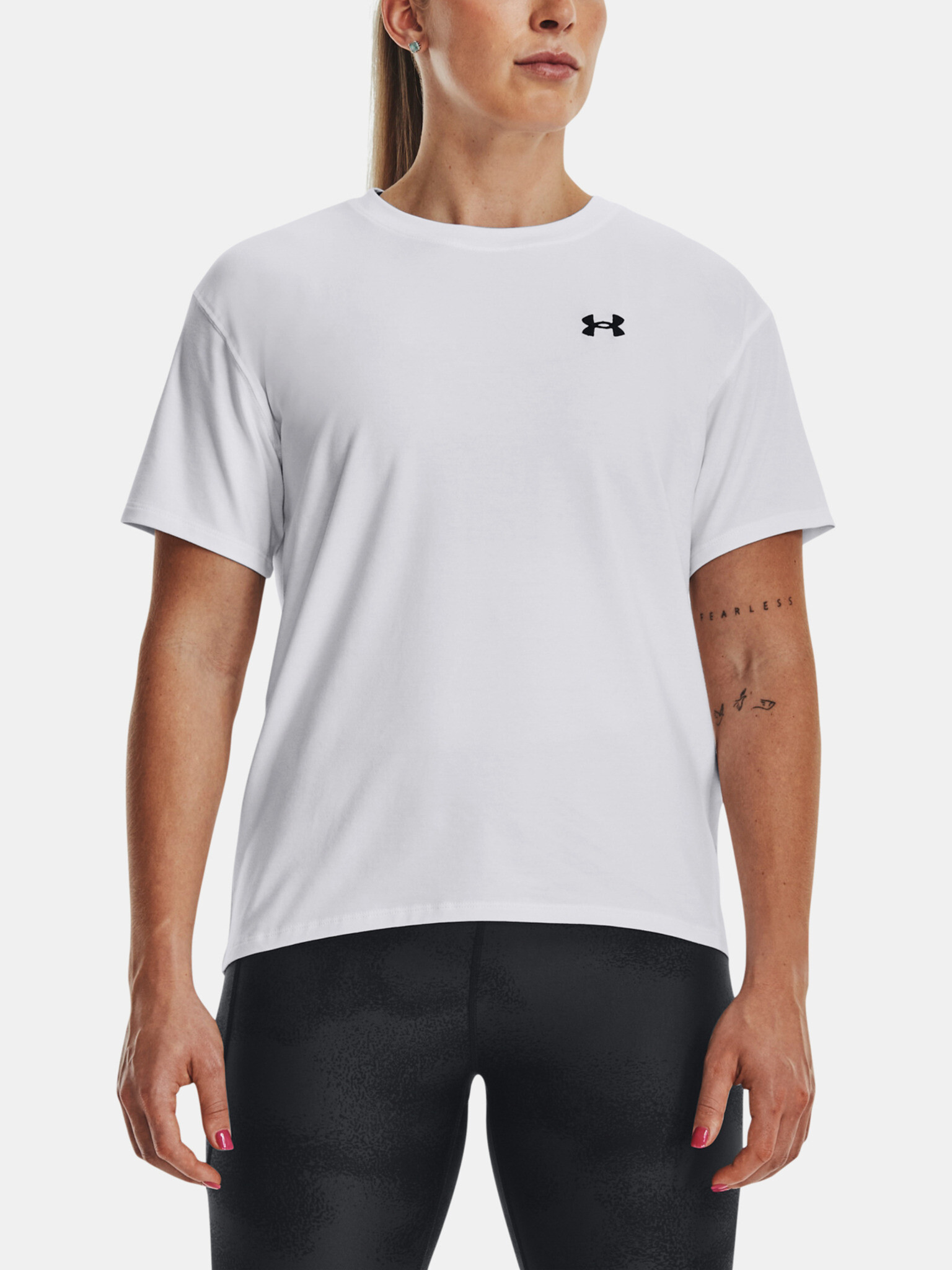 Under Armour UA Esential Cttn Stretch T-shirt Byal - Pepit.bg