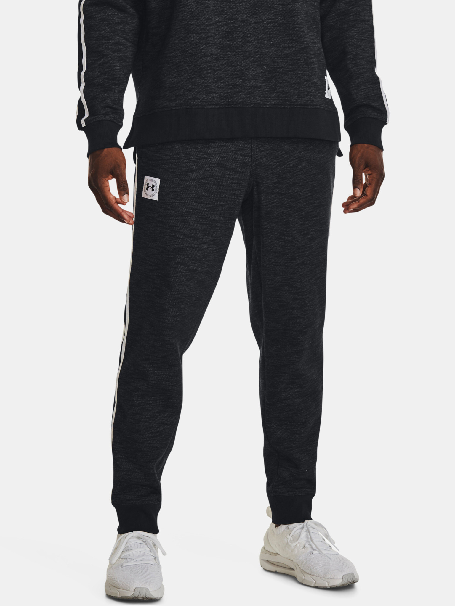 Under Armour UA Essential Heritge Fleece Долнище Cheren - Pepit.bg