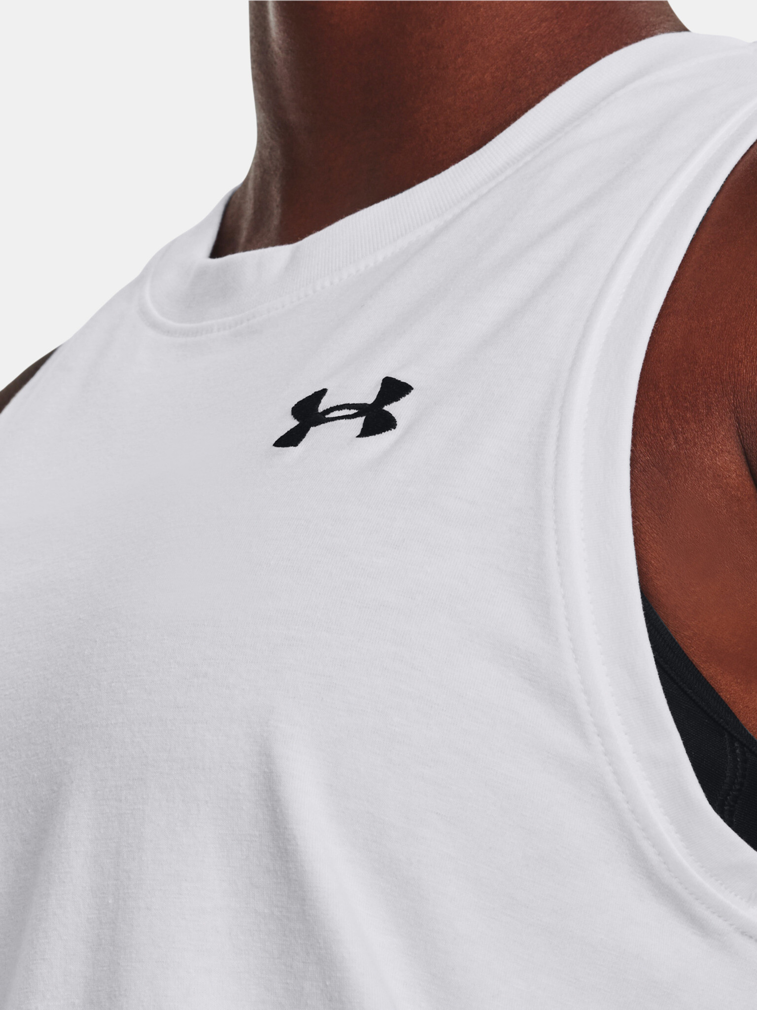 Under Armour UA Essential Потник Byal - Pepit.bg