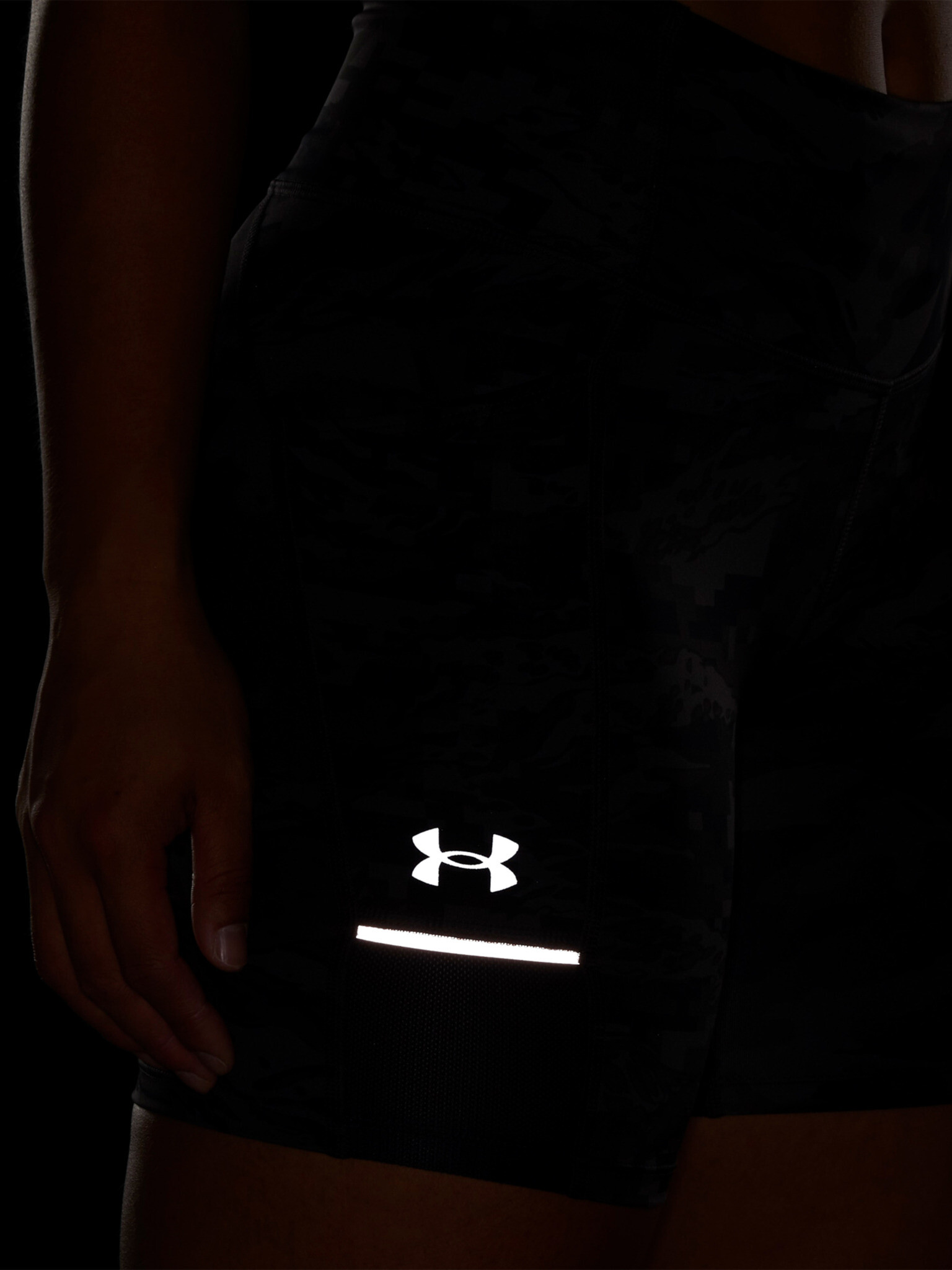 Under Armour UA Fly Fast 3.0 Half Tight Къси панталони Cheren - Pepit.bg