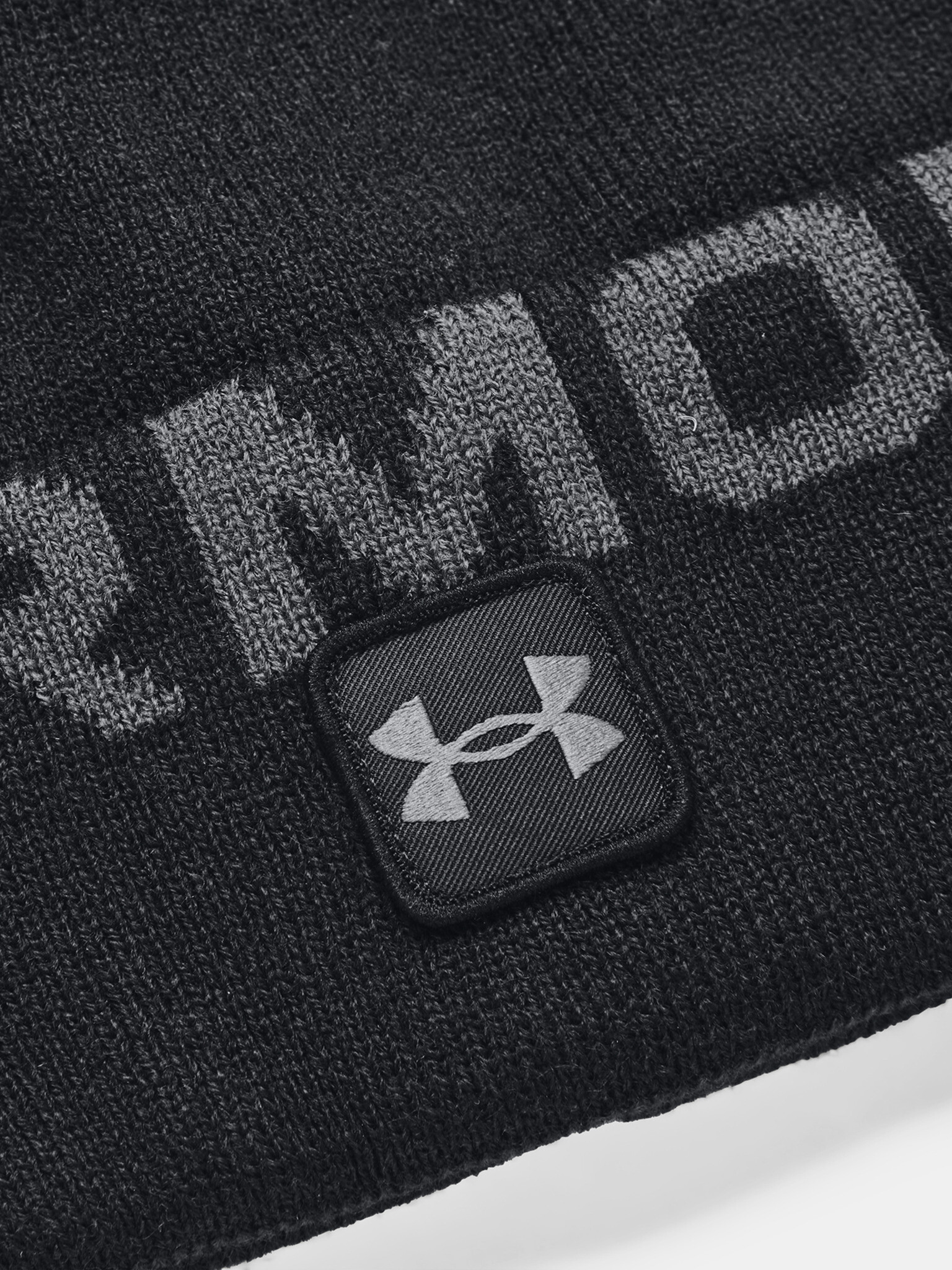 Under Armour UA Halftime Fleece Pom Шапка Cheren - Pepit.bg